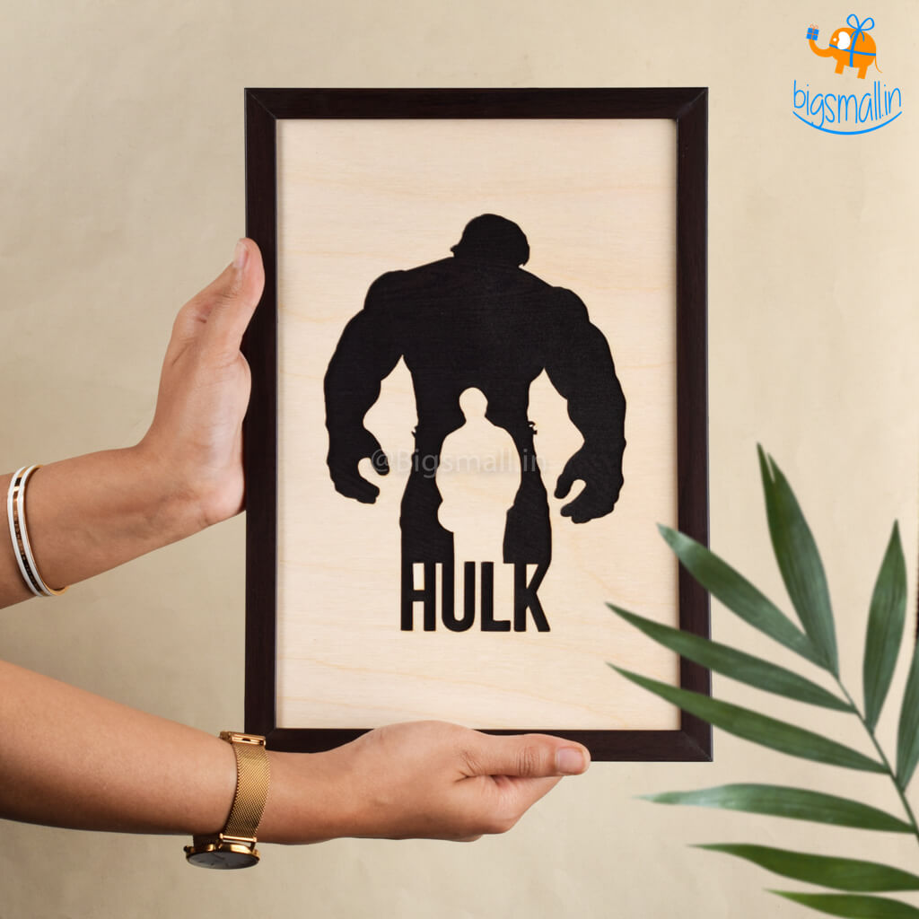 Bigsmall_cc Hulk Engraved Wooden Frame - view 2
