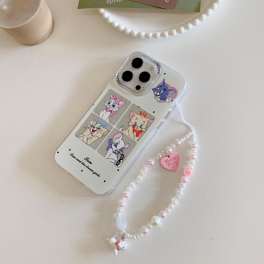 Peeperly Lively Cartoon Collage Fun Art Case – No Color
