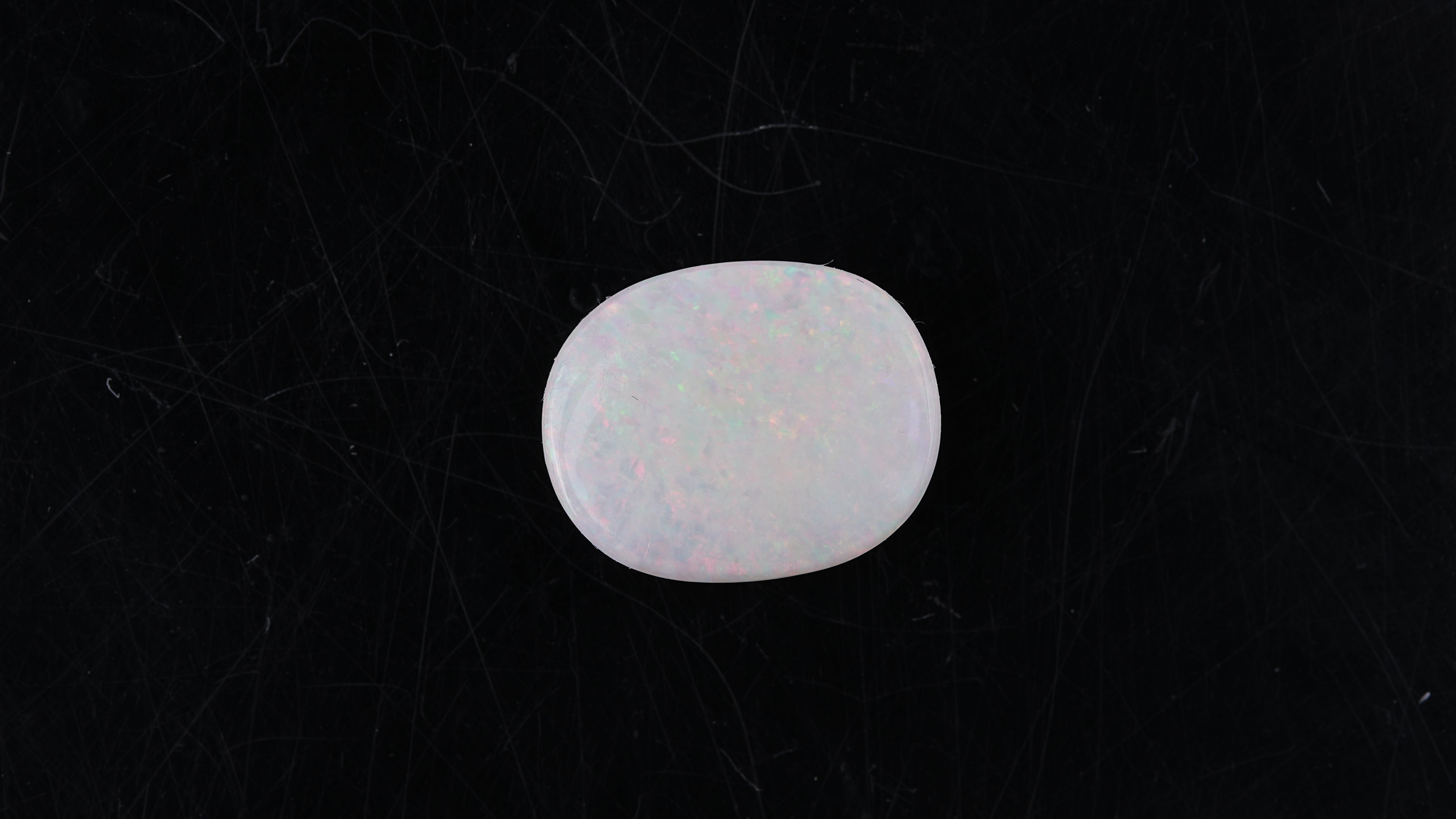 Gemsmantra Opal with Fire - 4.02 carats(4.42 ratti) - view 2