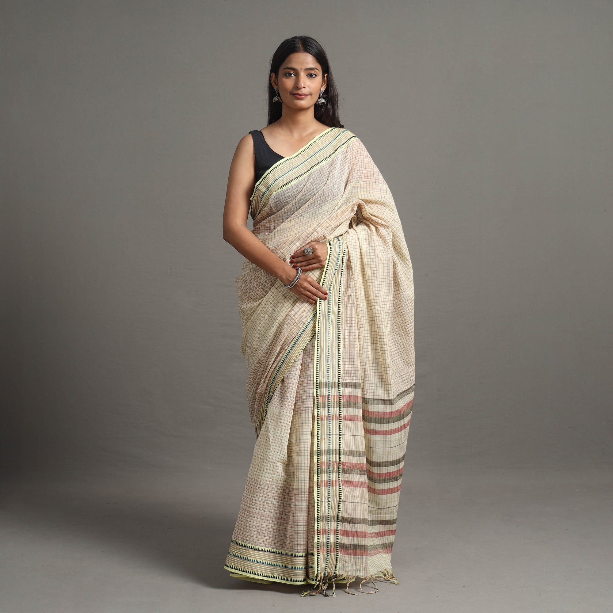 CHITRIKA Beige - Narayanpet Checks Chakkar Dobby Cotton Handloom Saree 110
