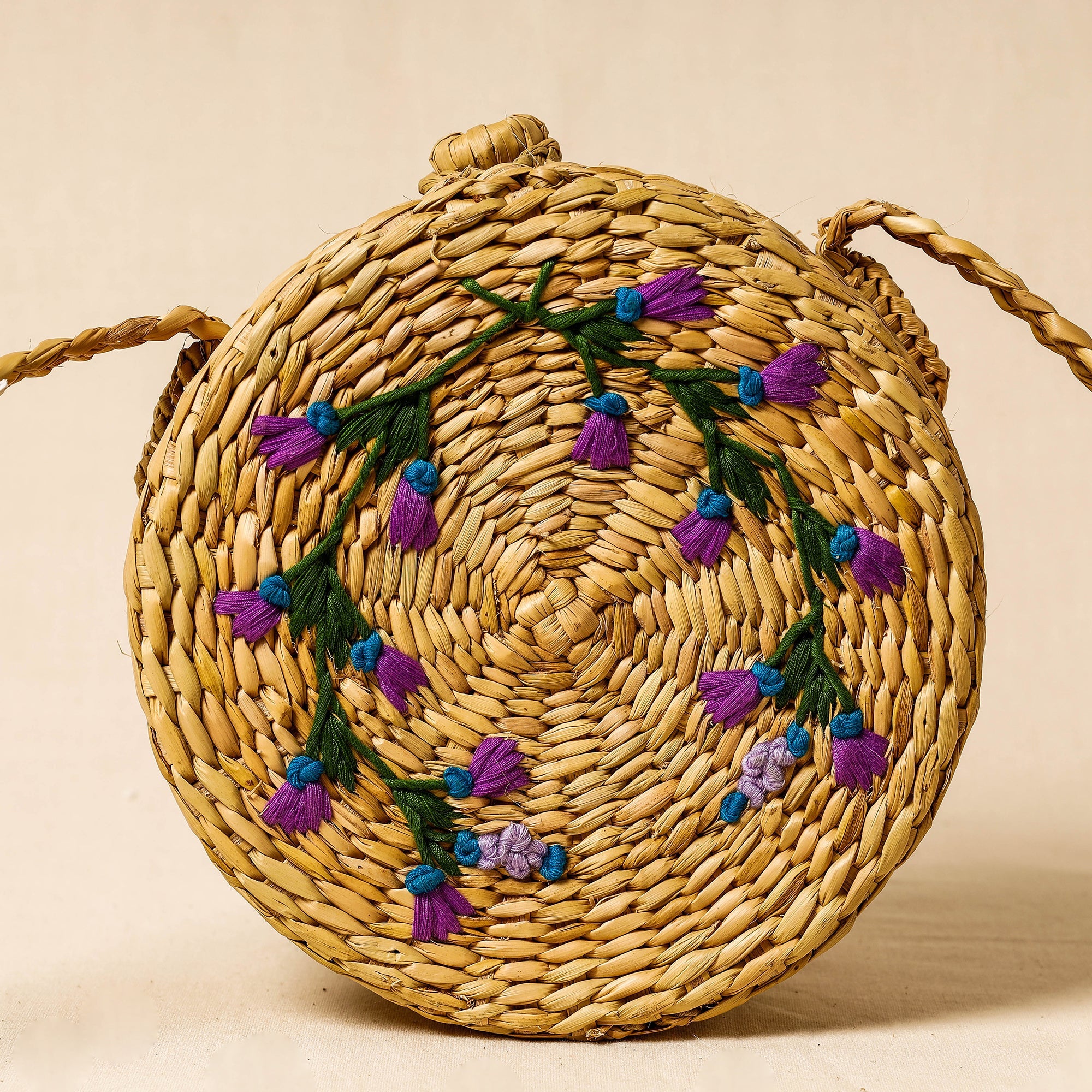 ITOKRI CRAFTS INITIATIVE Beige - Handcrafted Natural Water Reed Embroidered Sling Bag - view 2