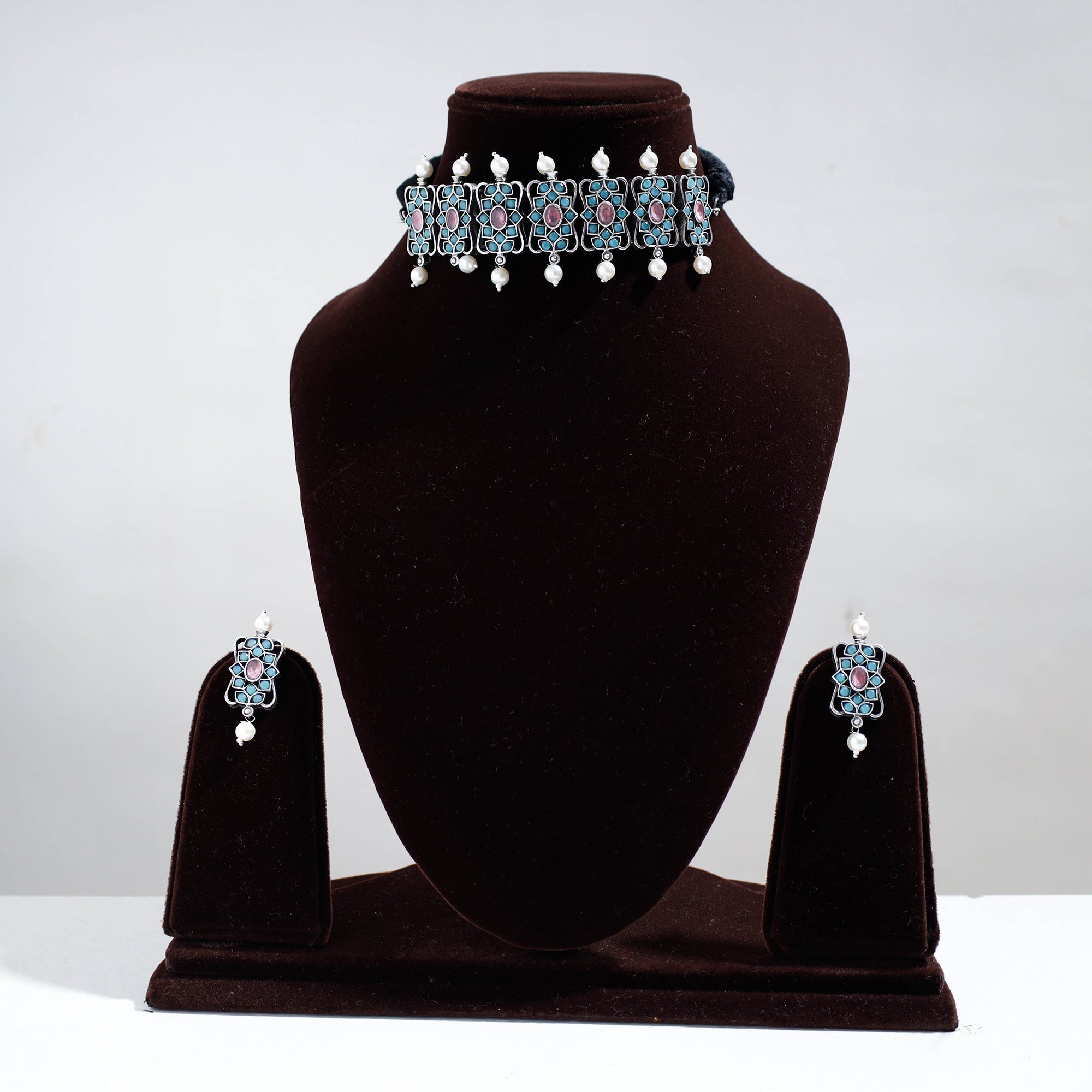 WHITE RIVER STORIES Antique Silver Finish Oxidised Brass Base Stone Work Choker Necklace Set