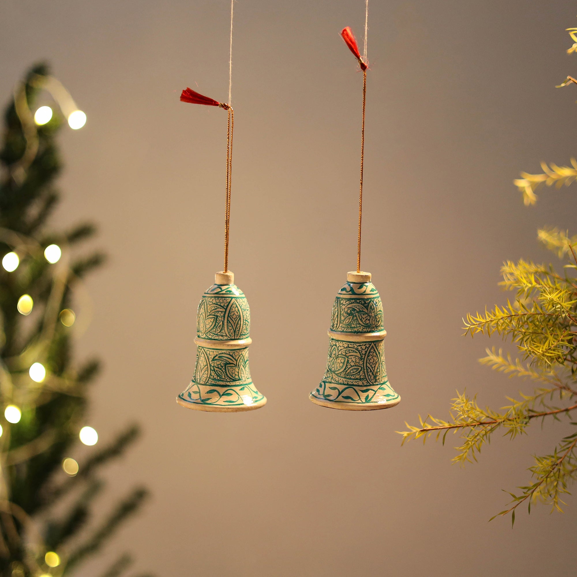 Christmas ornament set – CRAFTVERA Bell - Kashmir Handpainted Christmas Ornament (Set of 2) 14