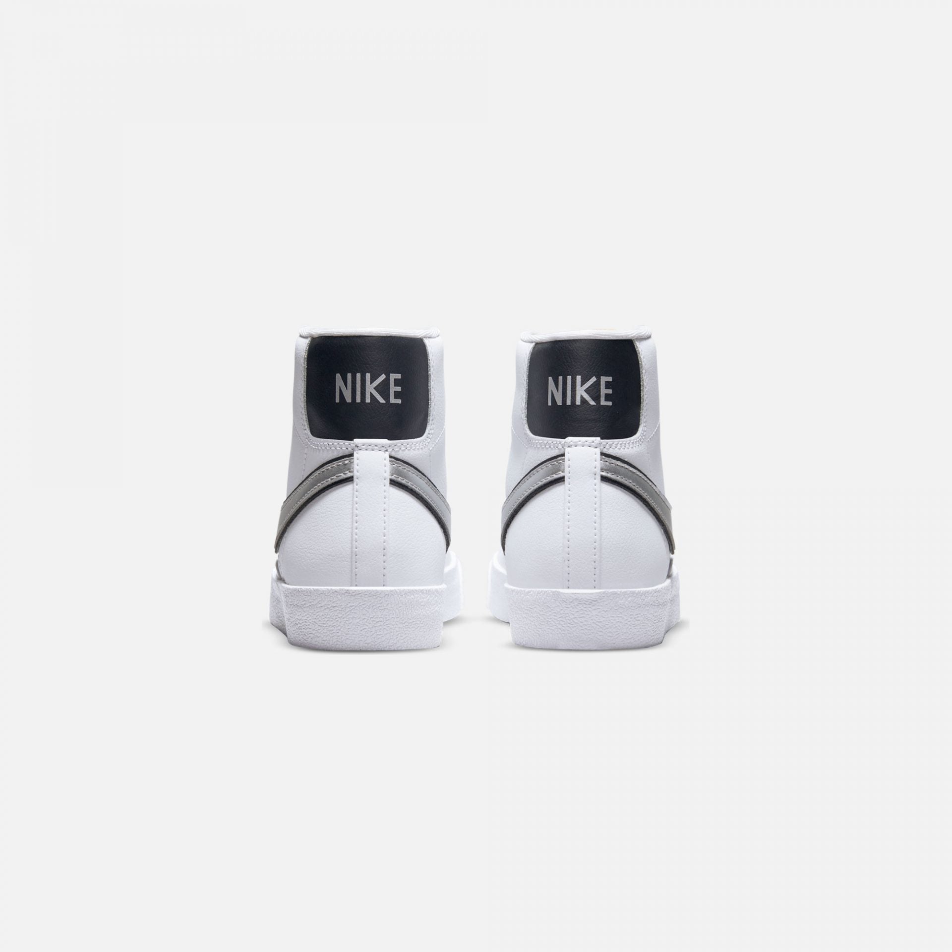 Nike | BLAZER MID'77 ESSENTIAL - view 2