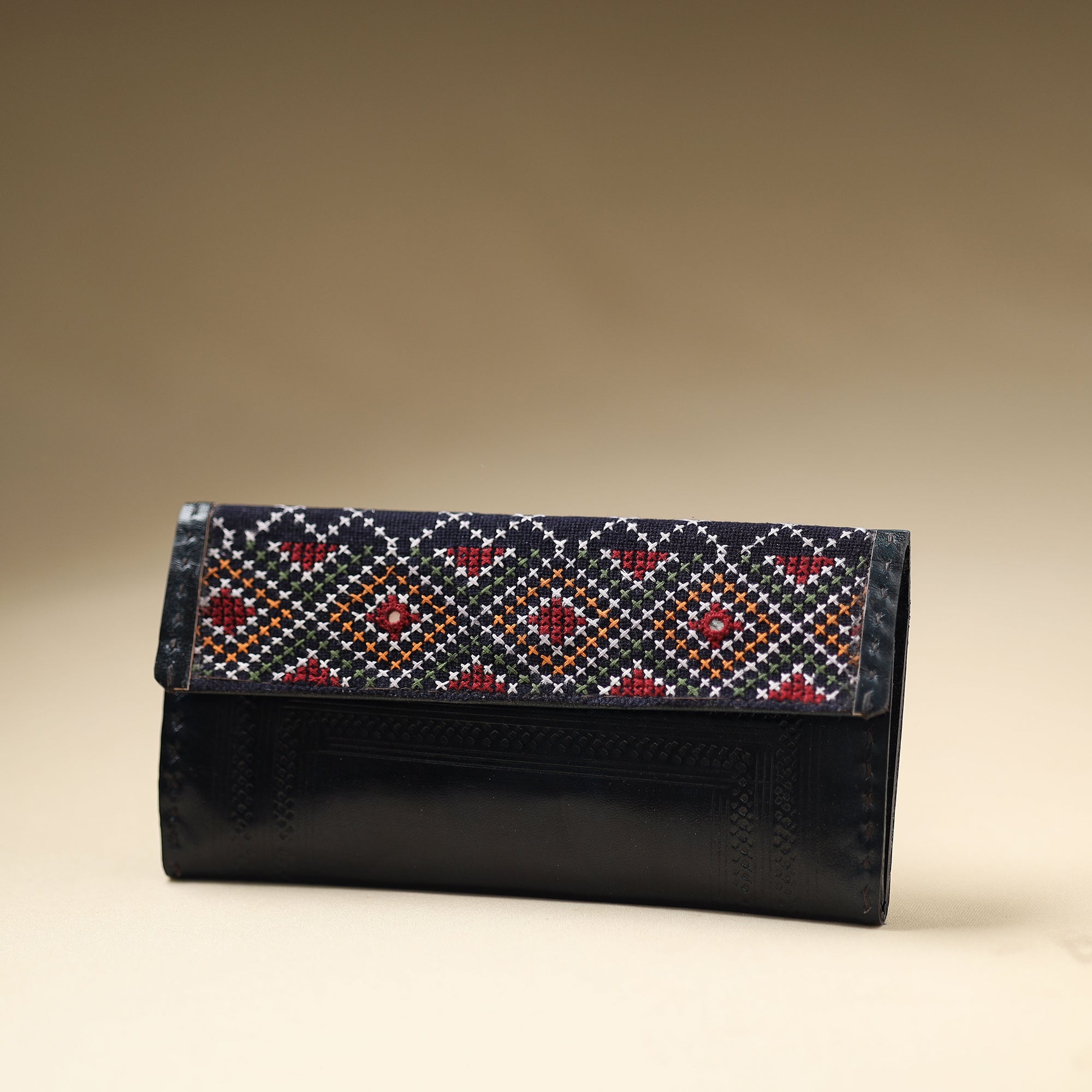 ANCHAL BIJLANI PATHUBHAI Black - Handcrafted Kutch Jat Embroidery Leather Wallet - view 2