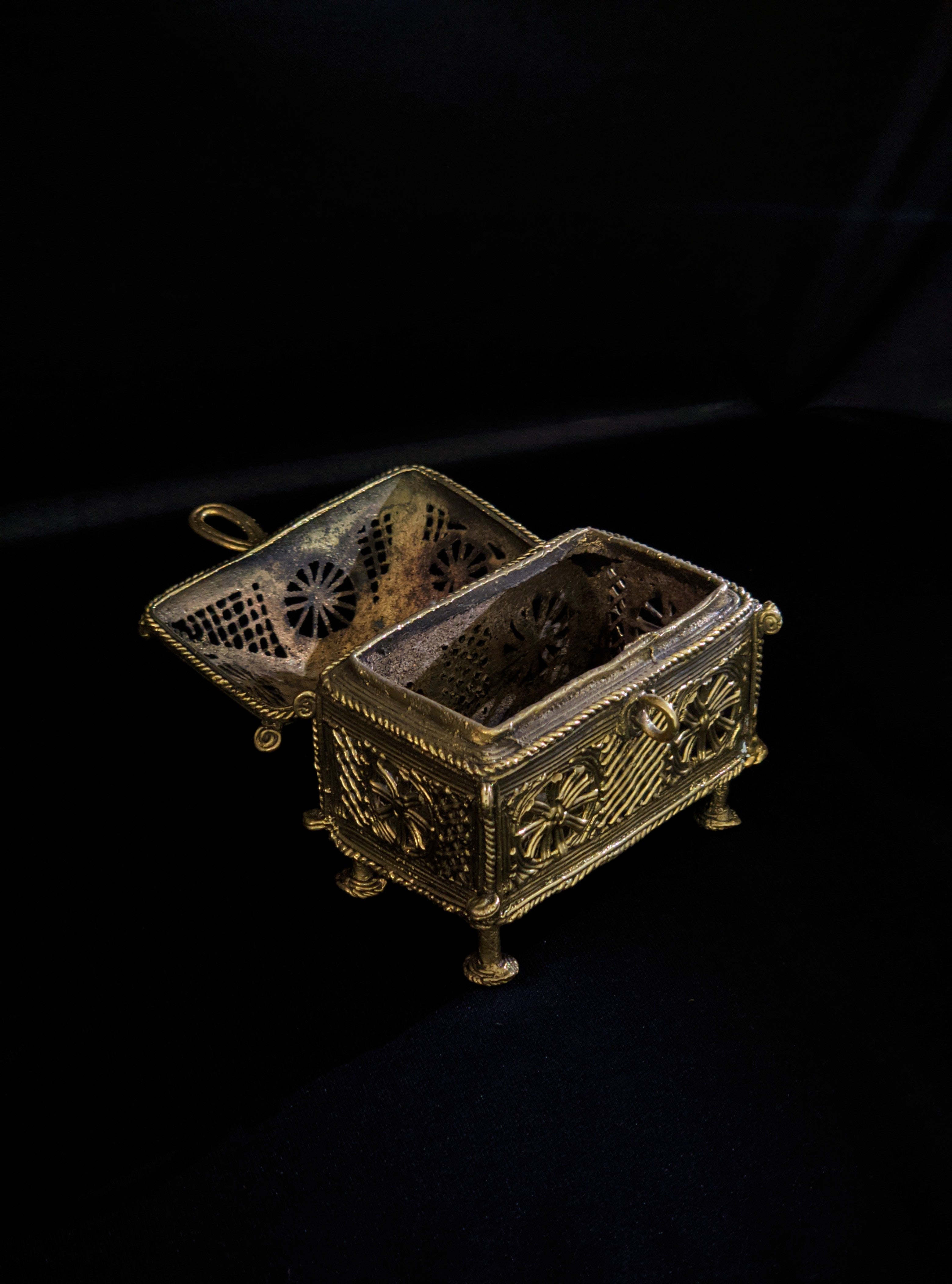 IndianVillèz Handmade Dhokra Jewellery Box Rectangular Shaped - view 3