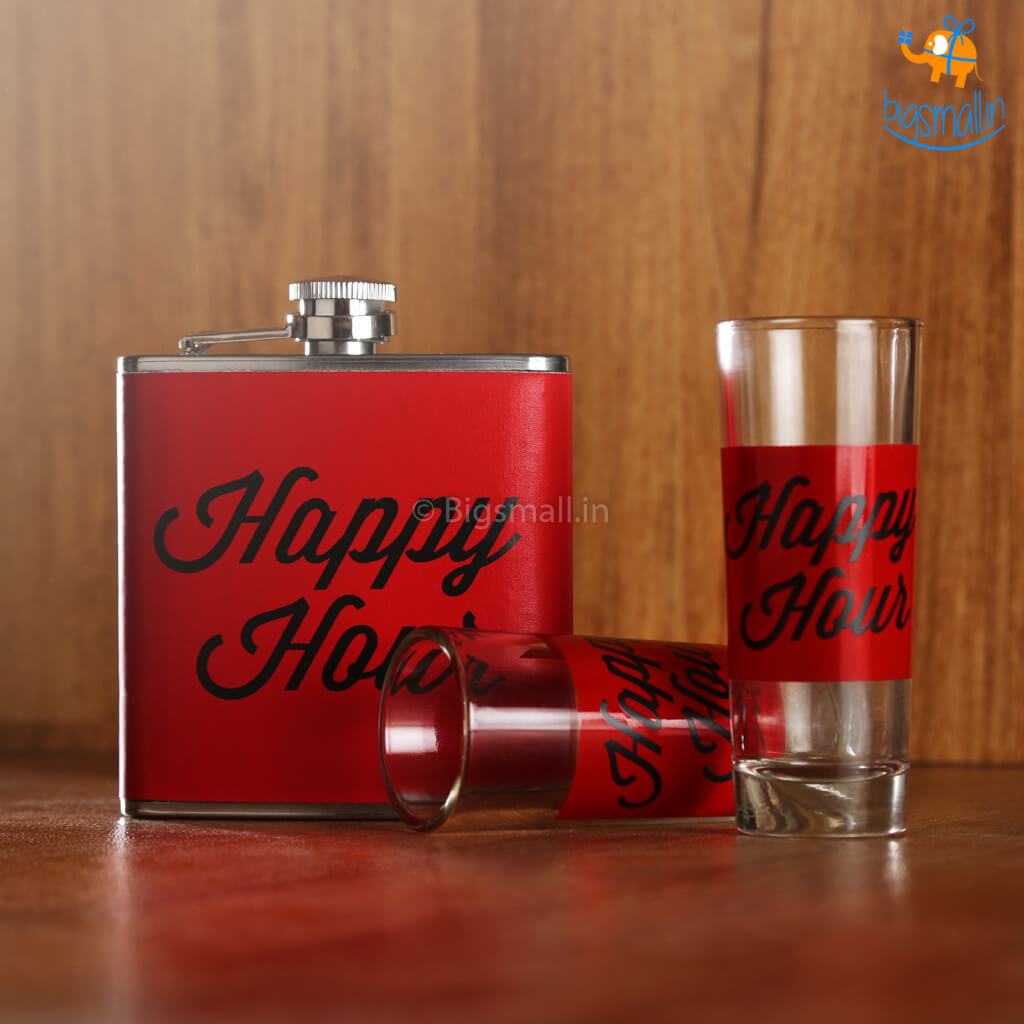 Vinny Y Happy Hour Flask and Shot Glasses Set - view 4