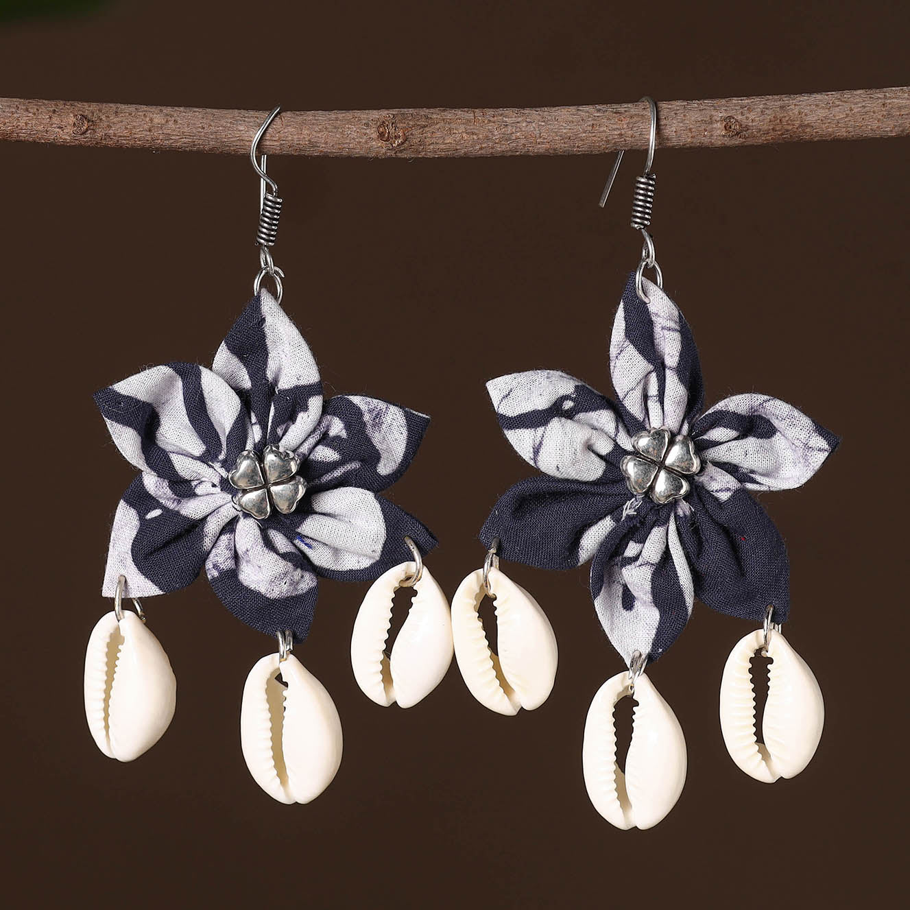 JALPARI Anika Fabart Phool Kali Shell Earrings - view 2