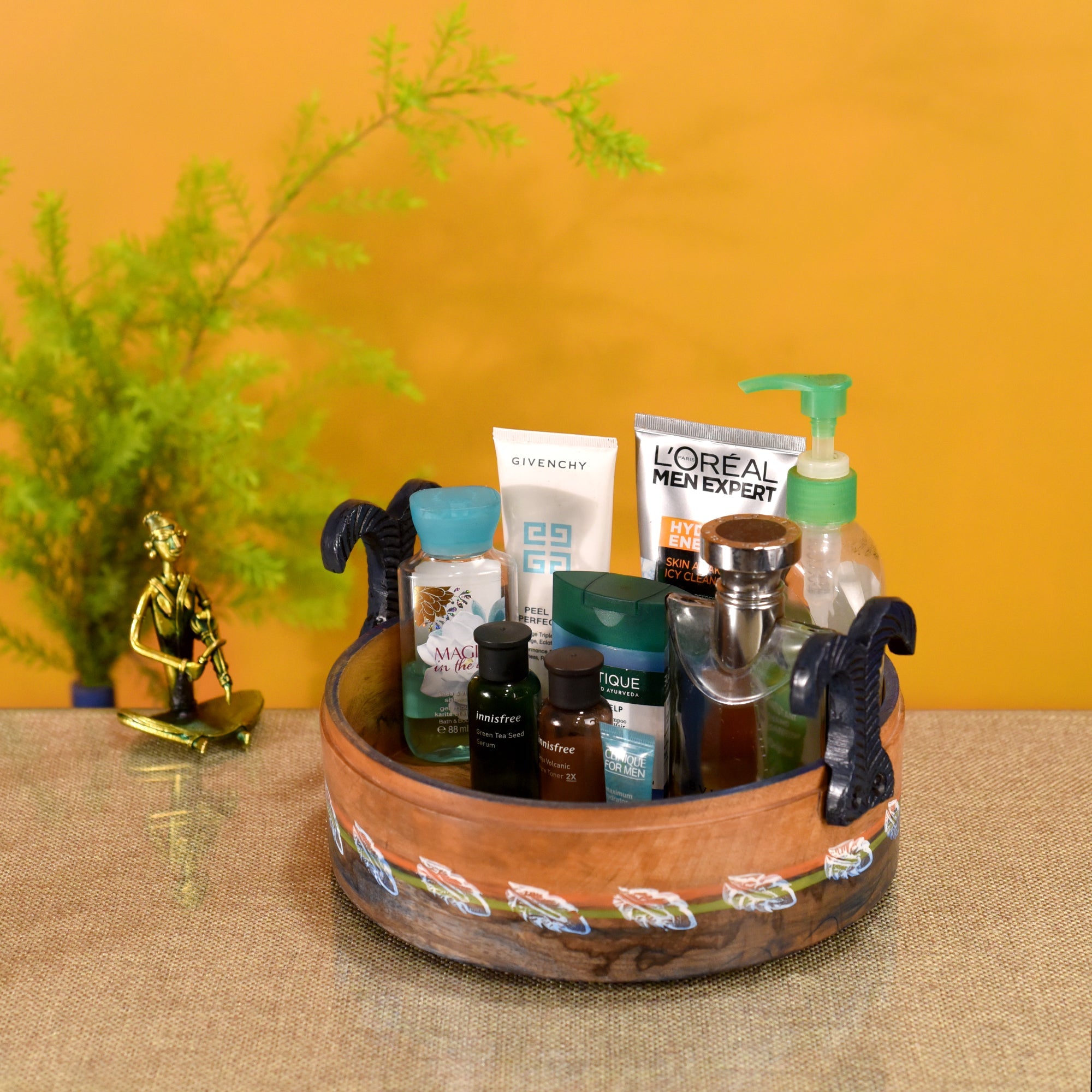 ART CREATIONS BY SUMAN SONTHALIA Brown - Autumn Leaf Multi-Purpose Stand in Round Shape - view 2