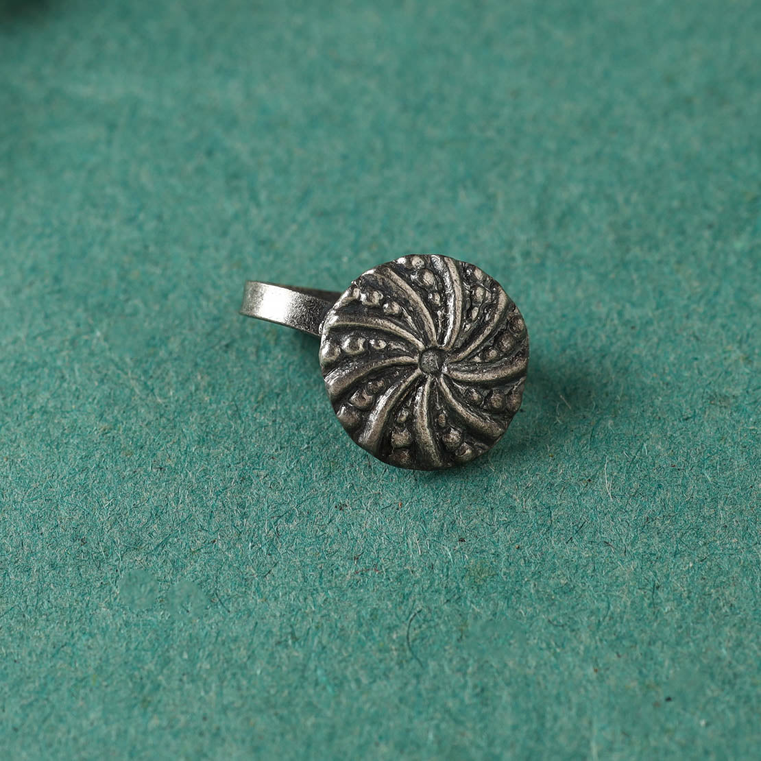 HAVELI CHRONICLES Antique Padma Sterling Silver Nosepin - view 2