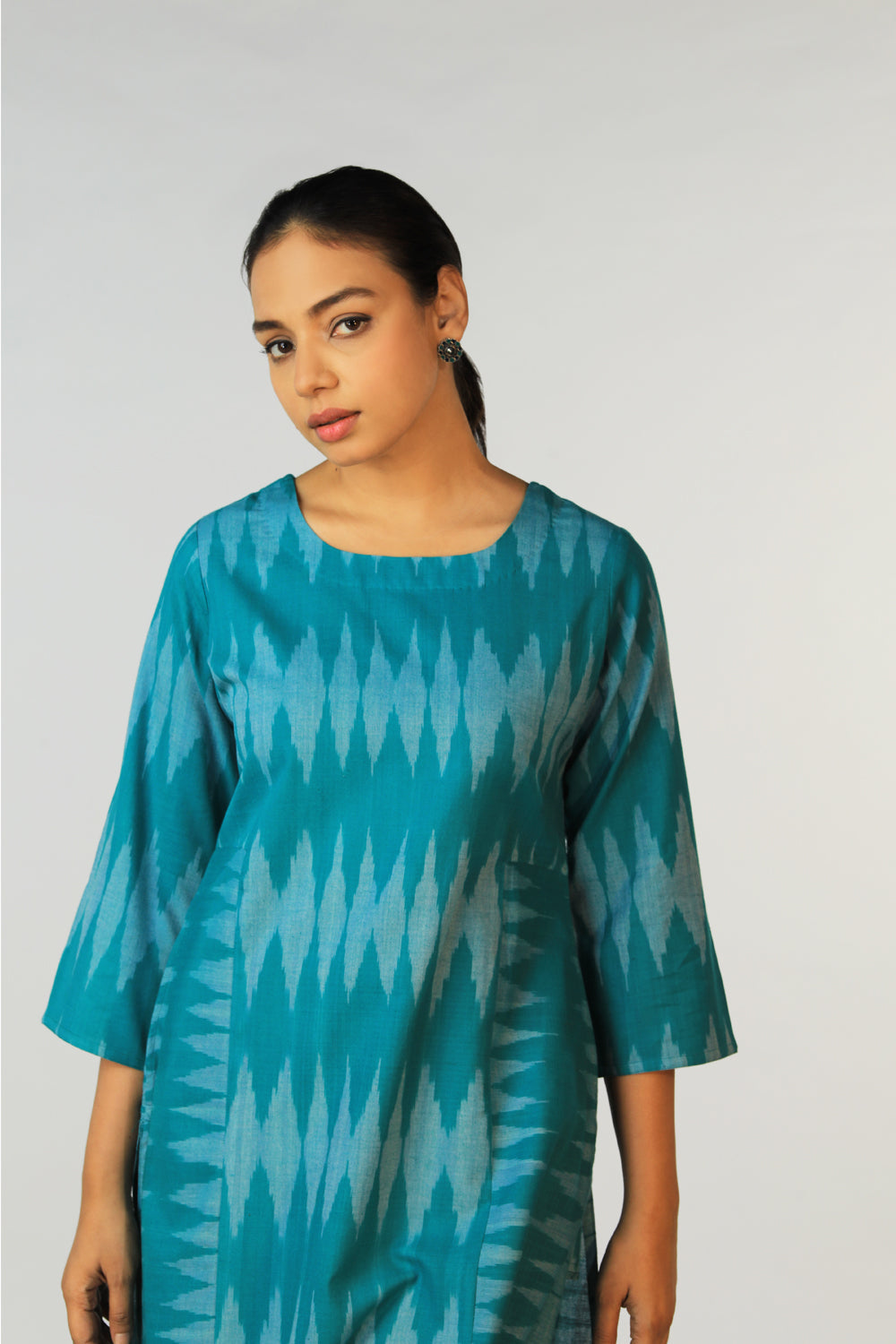 Kalanjali Ethnics Cotton Pochampally Ikat kurti - view 2