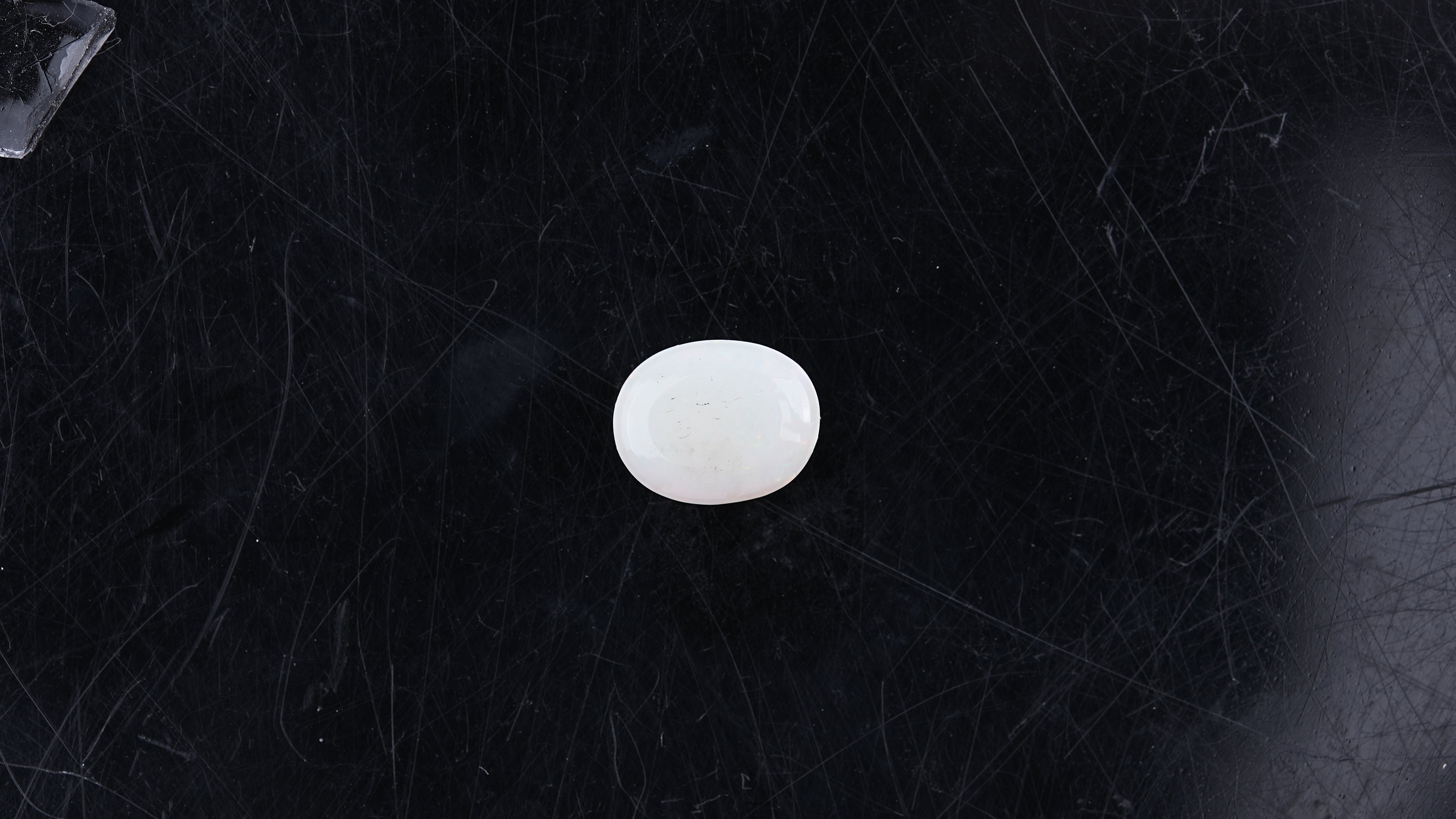 Gemsmantra Opal with Fire - 2.27 Carats (2.497 Ratti) - view 2