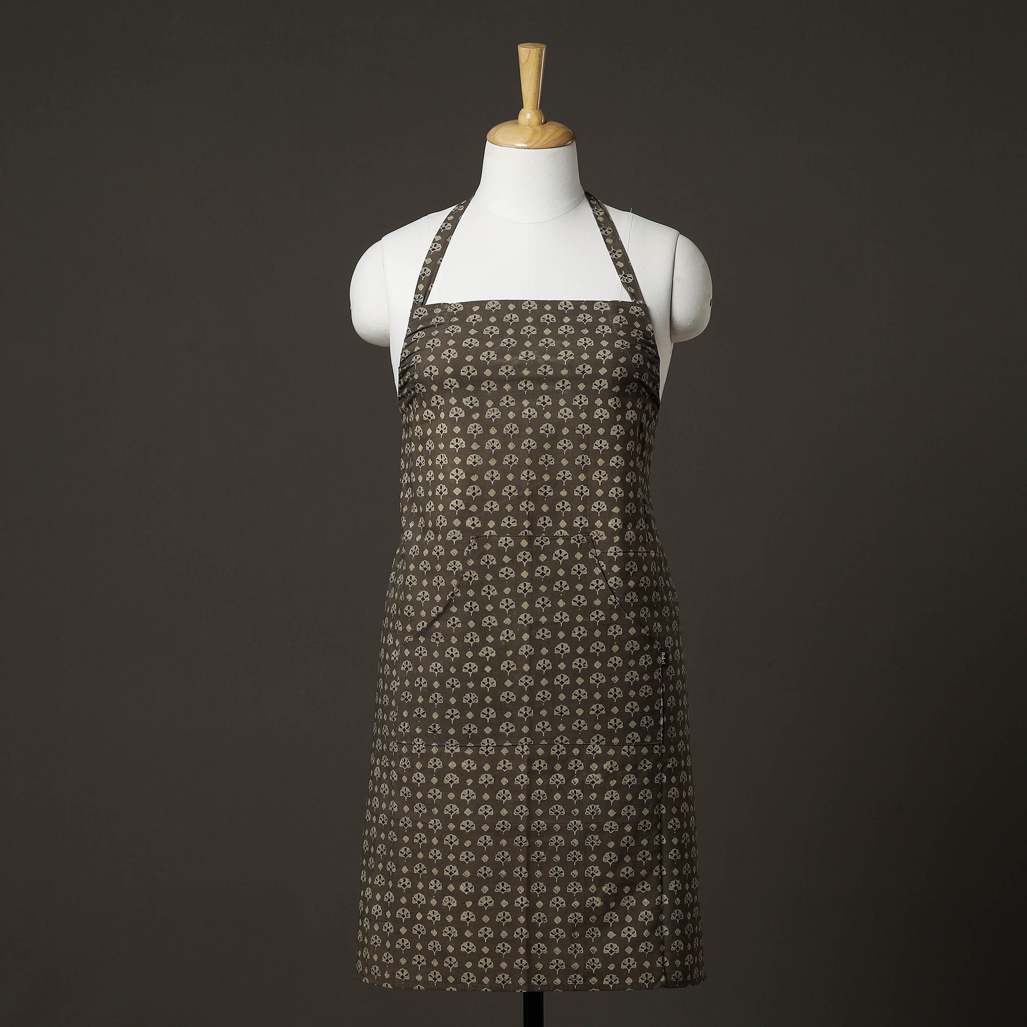 ITOKRI CRAFTS INITIATIVE Ajrakh Block Printed Cotton Apron with Pocket