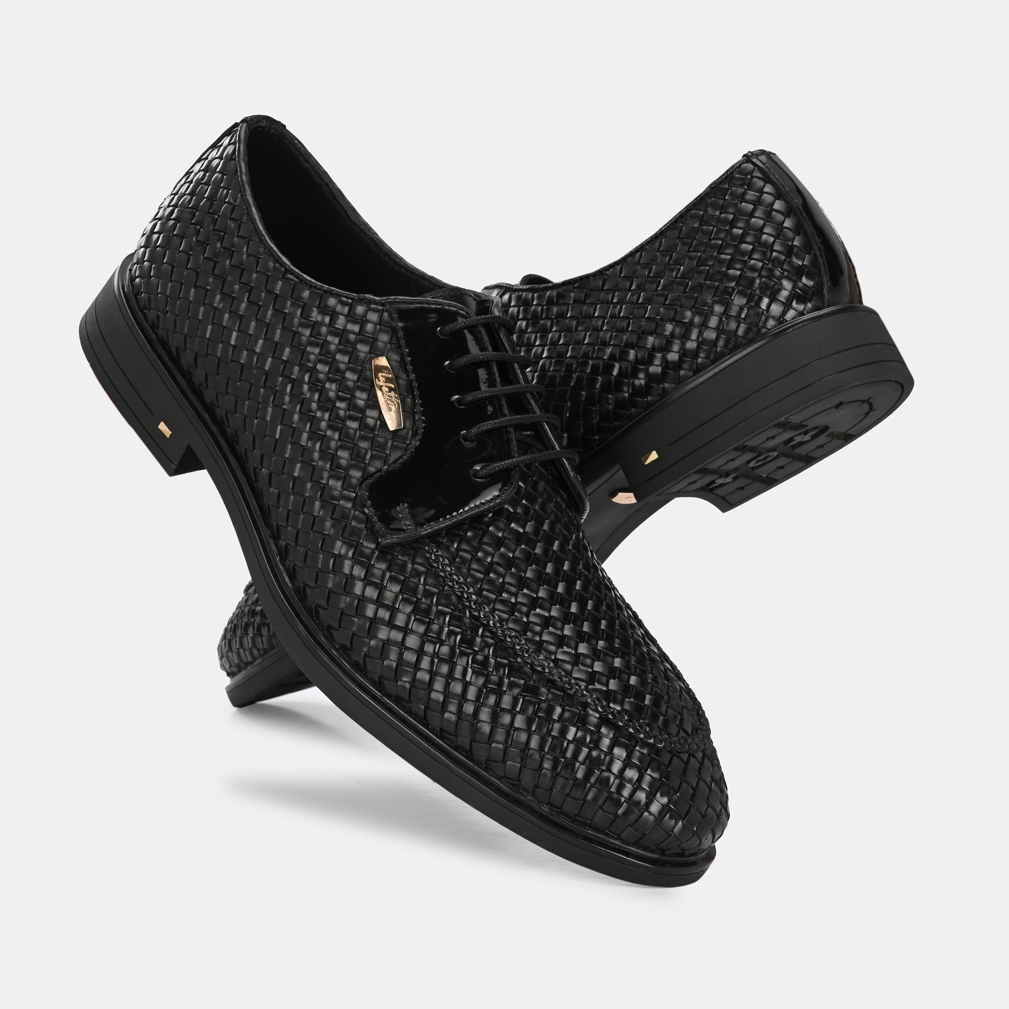 Hand-Woven Lace-Up Shoes by Lafattio – Black