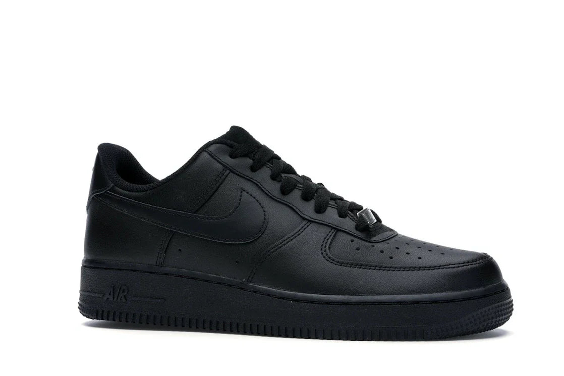 Nike Air Force 1 Low 07 'Triple Black' - view 2
