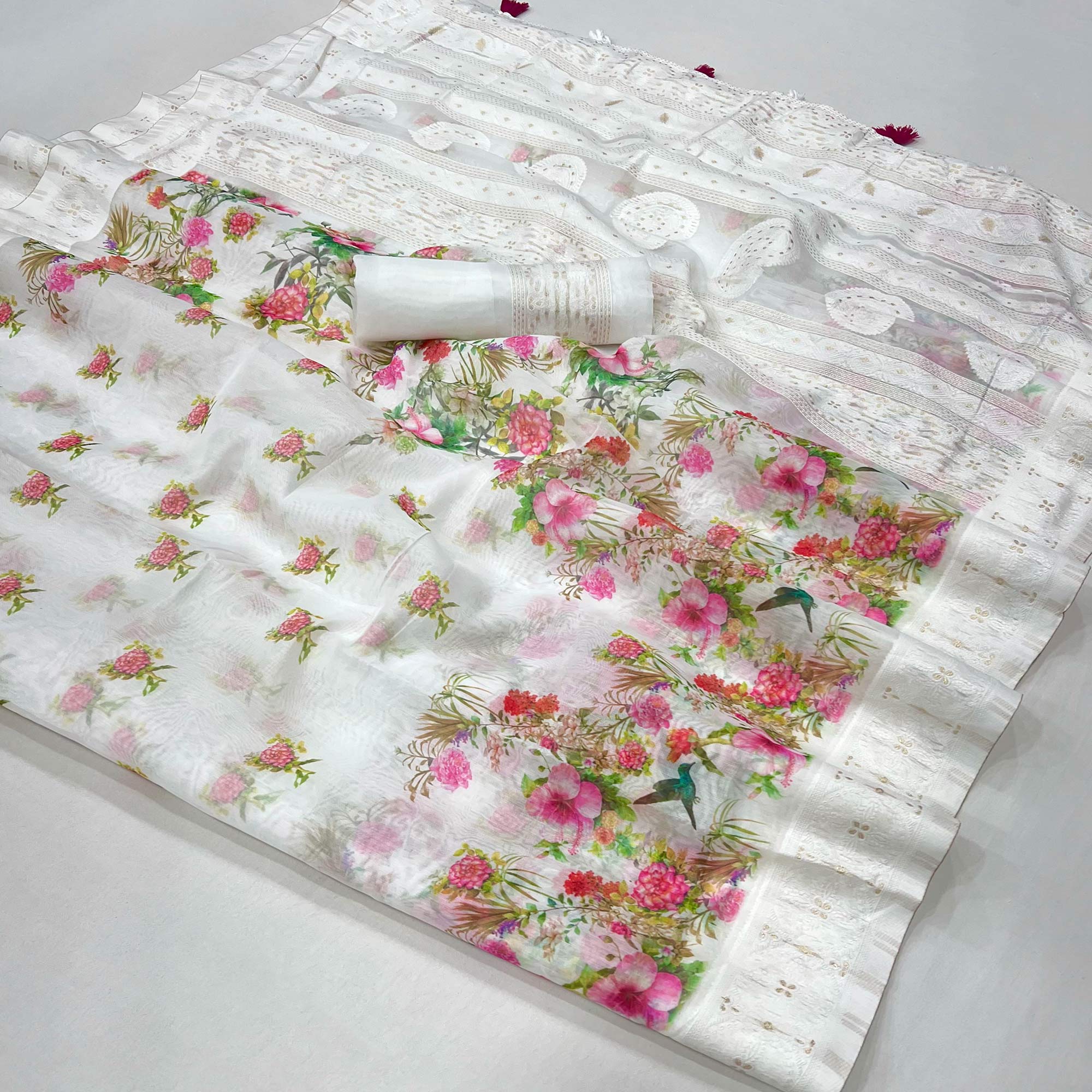 Peachmode White Woven With Floral Digital Printed Cotton Blend Saree
