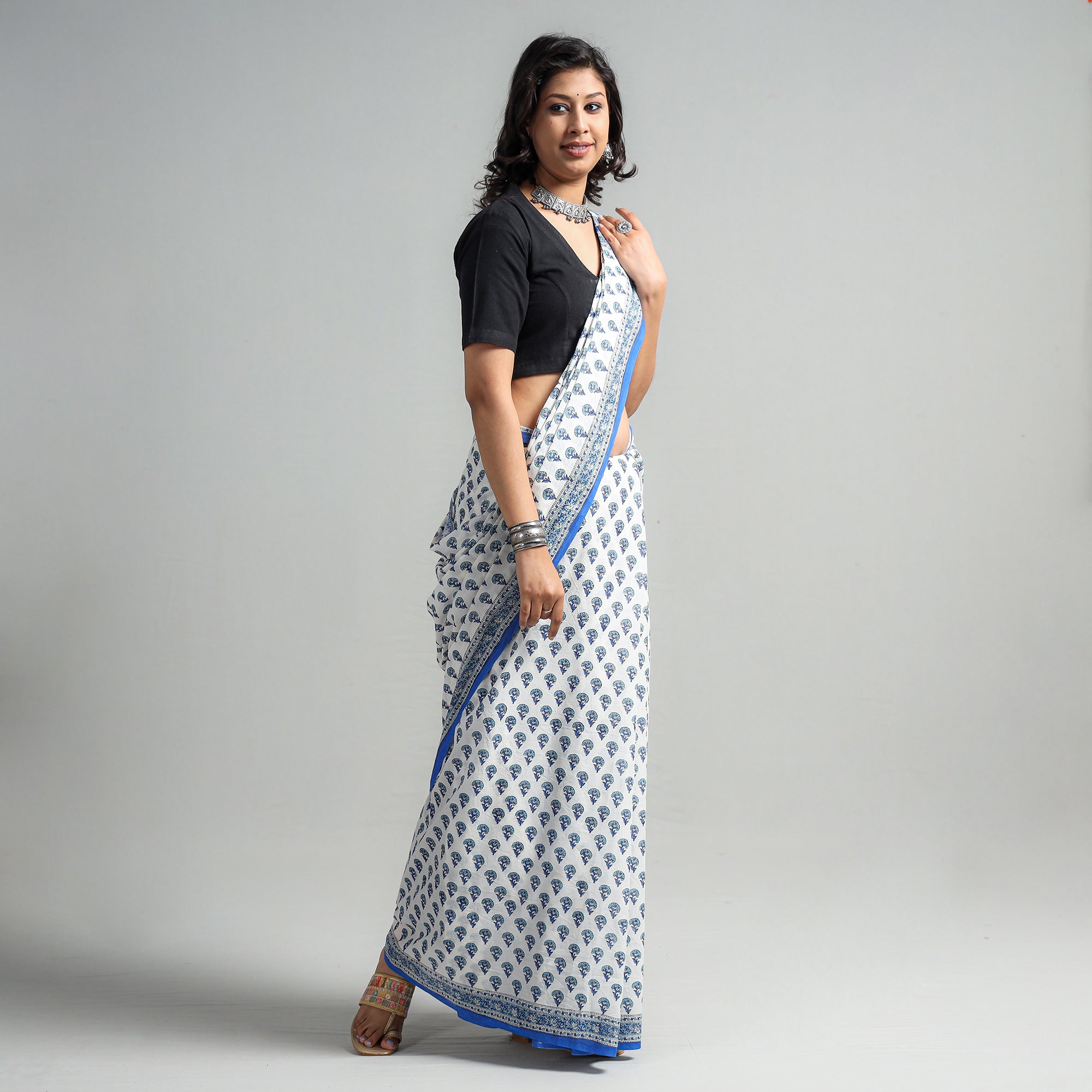 SANTOSH KUMAR DHANOPIA Blue - Block Printed Mul Cotton Sanganeri Saree - view 2