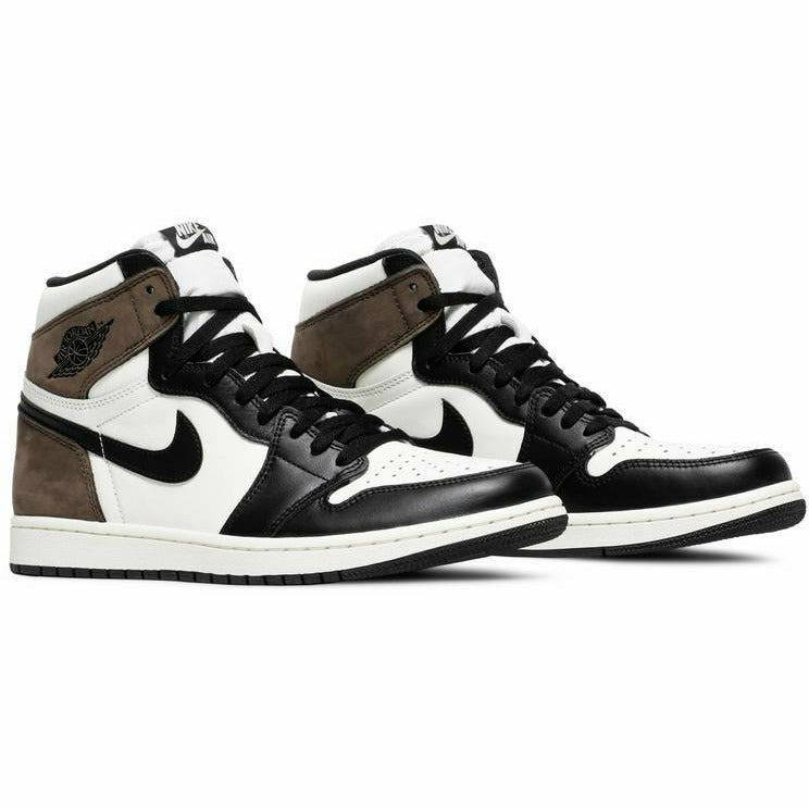 HYPE ELIXIR Air Jordan 1 Retro High OG 'Dark Mocha' - view 3