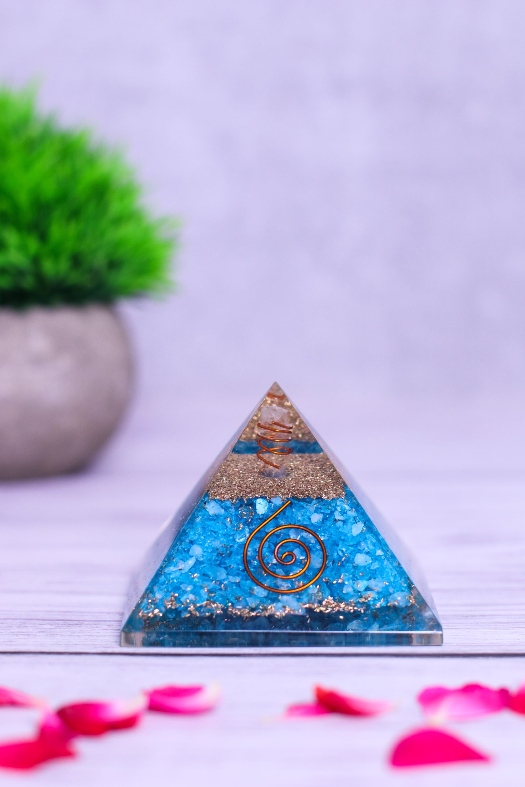 Studio Vaidik Firoza Orgonite Pyramid for Positivity Vastu Decorative Showpiece