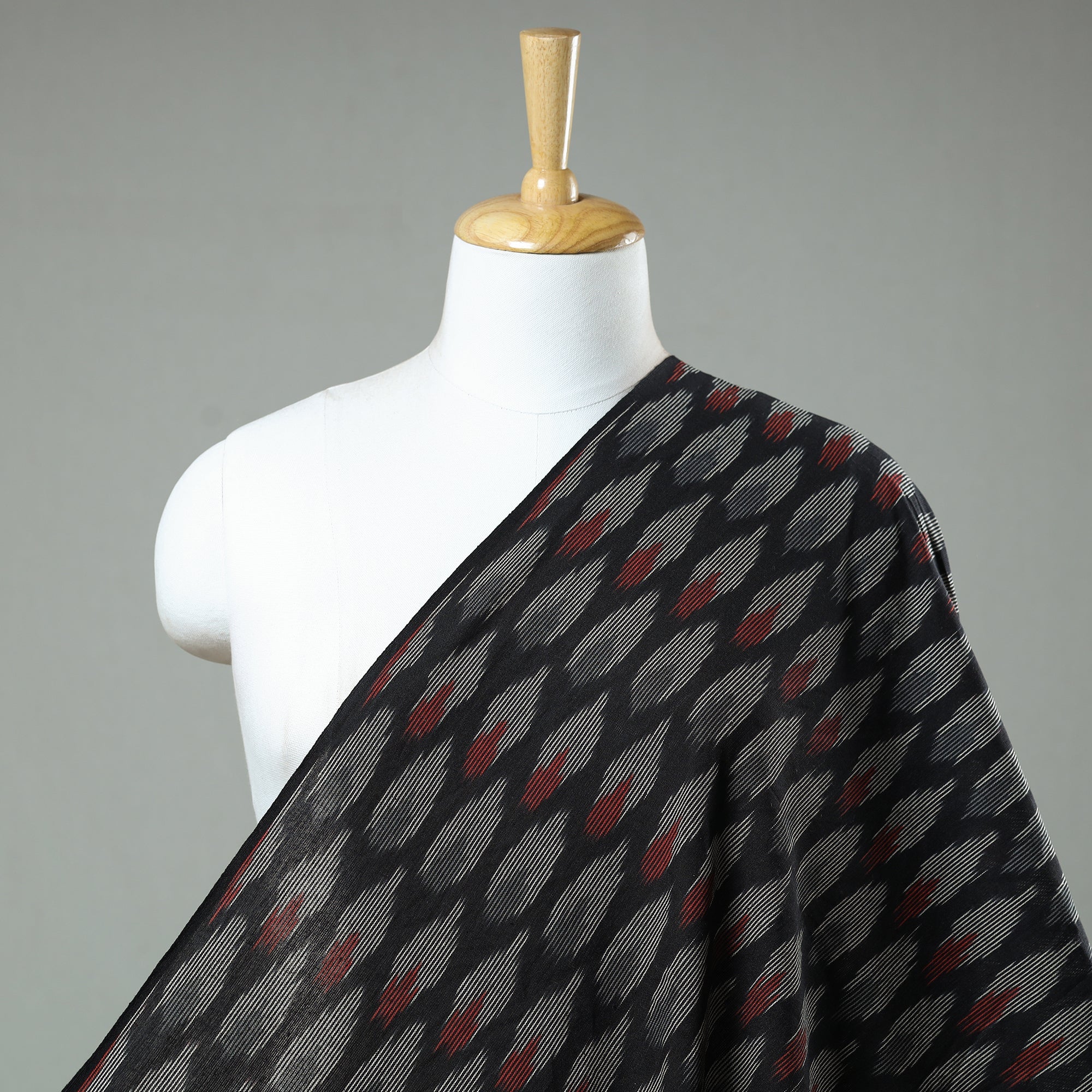 SOUTH KARGHA Black - Pochampally Ikat Weave Cotton Fabric 13