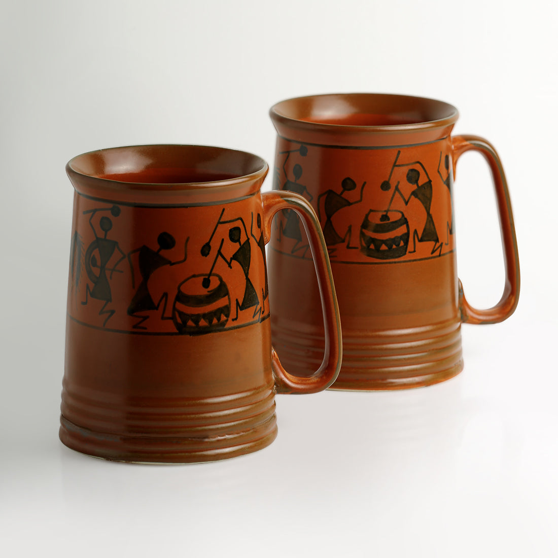 EXCLUSIVELANE 'Two To Tango' Warli Handpainted Beer & Milk Mugs In Ceramic (Set Of 2) - view 3