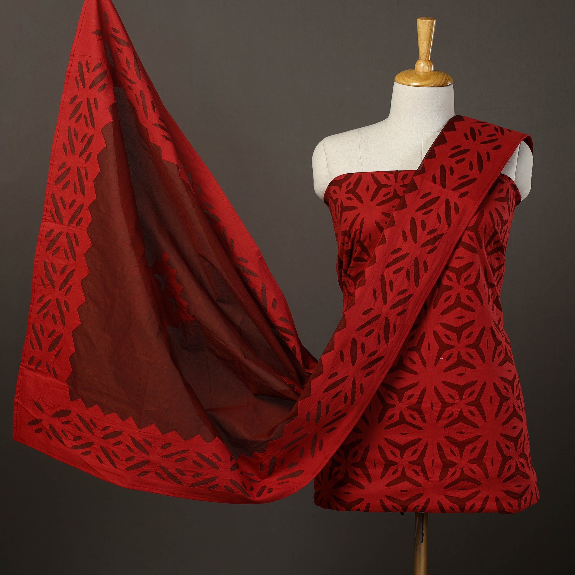 SHADES OF MARUDHARA 3pc Cut Work Cotton Barmer Applique Dress Material 39