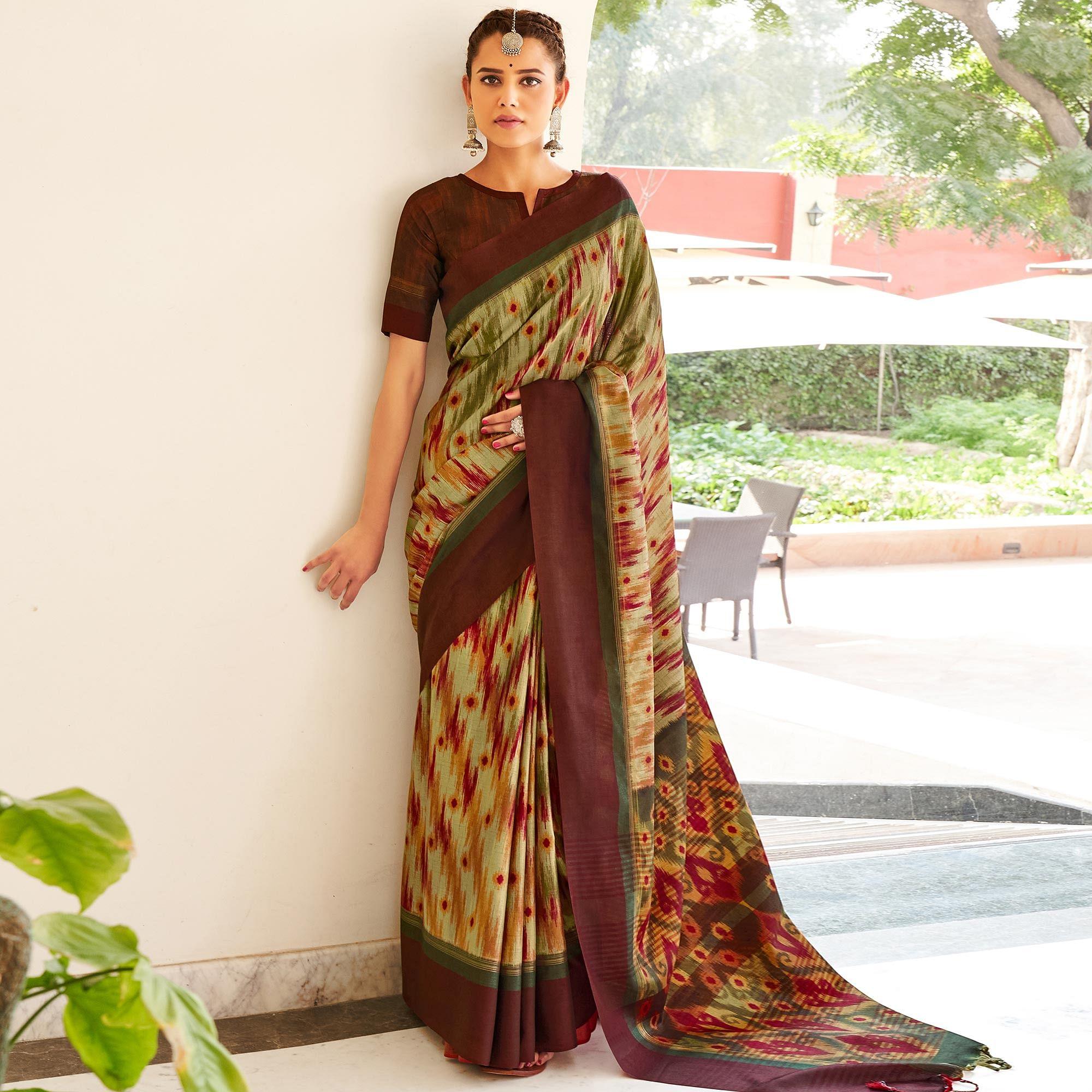 Peachmode Glowing Green Coloured Partywear Woven Silk Saree