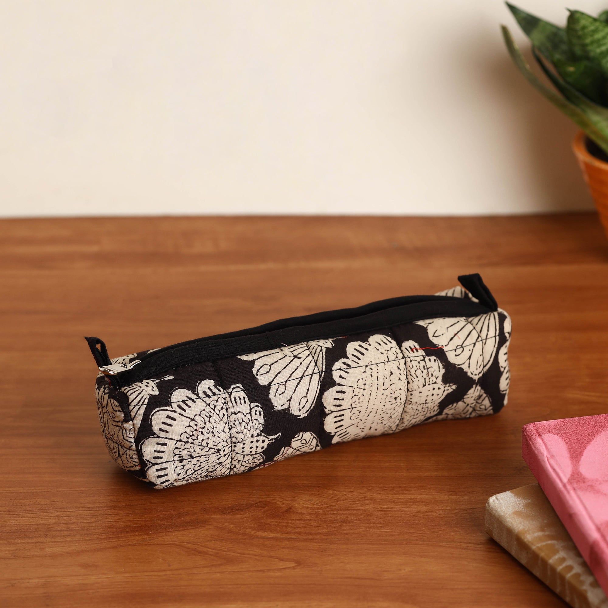NOORI BAZAR Black - Handmade Quilted Cotton Pencil Pouch 10