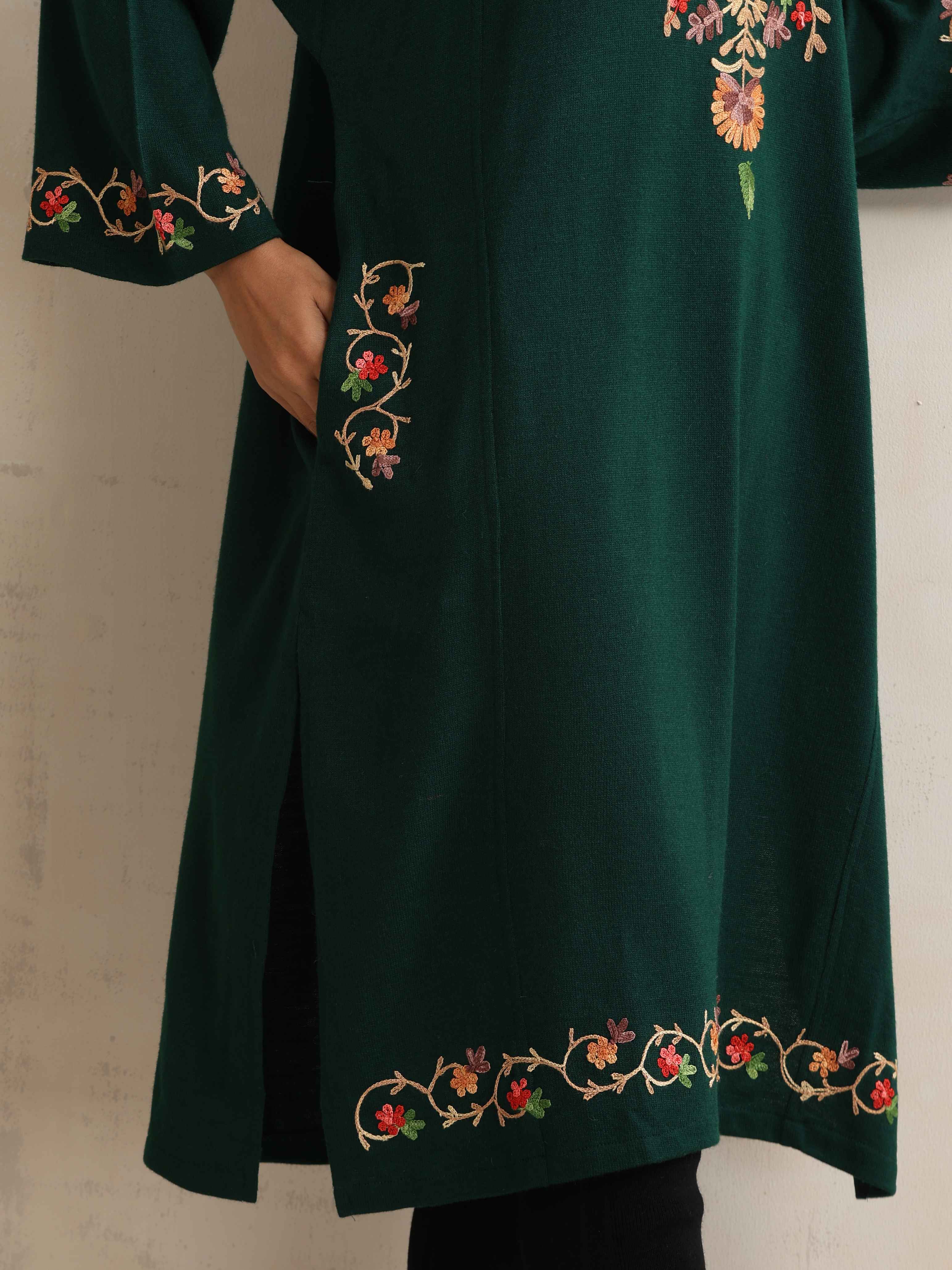 trueBrowns Green Kashmiri Embroidered Woollen Phiran Kurta - view 7