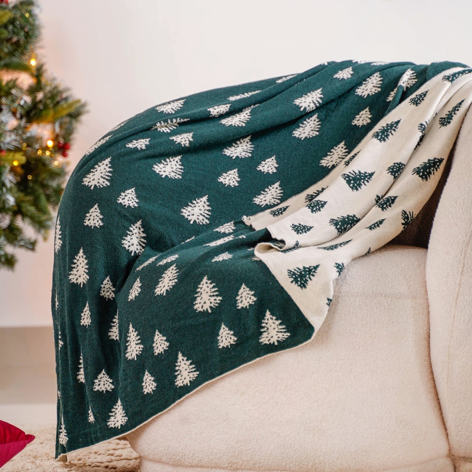 Nestasia Green Reversible Christmas Tree Throw Blanket - view 7