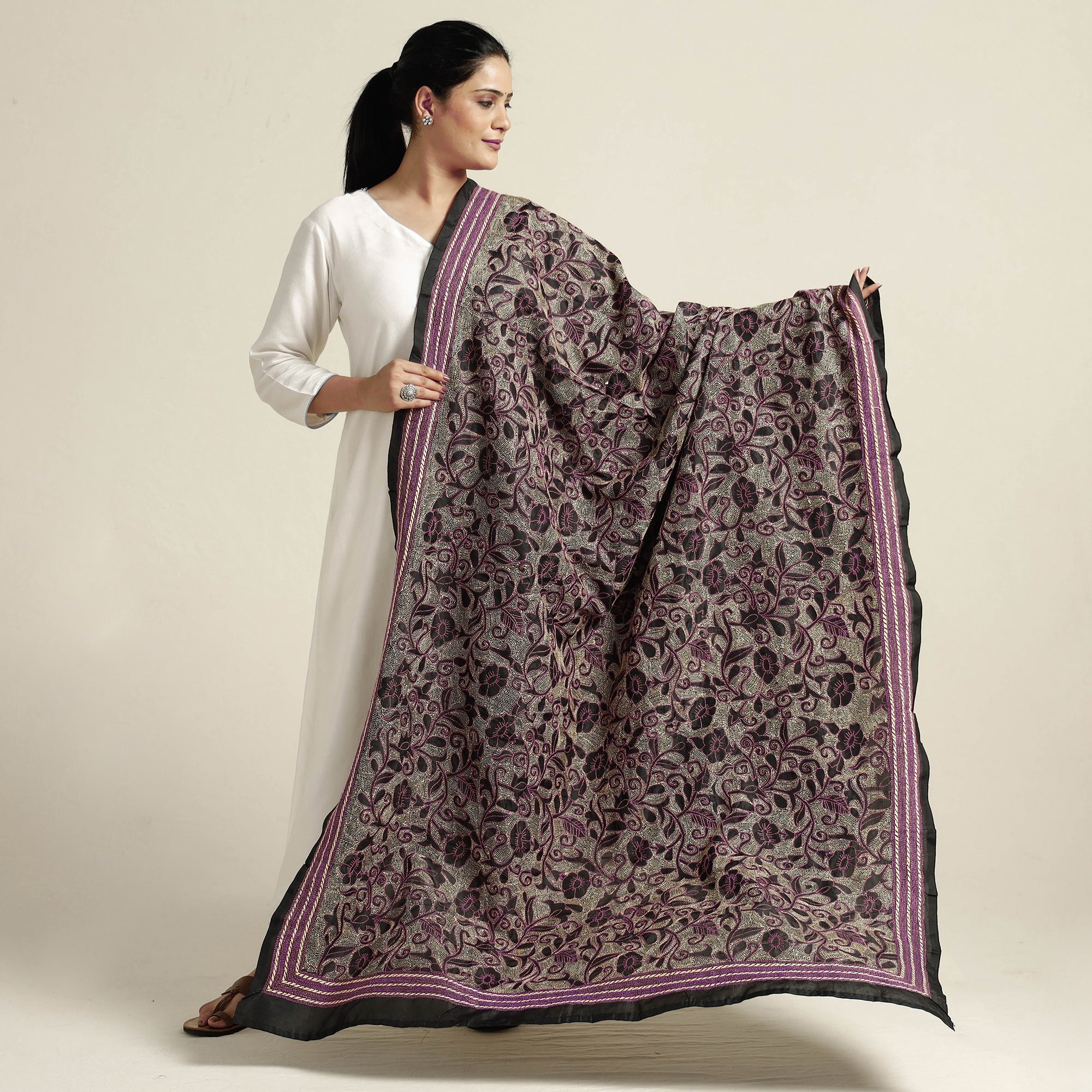 KHUSHBASH - HAPPY LOOM OF EAST Black - Bengal Nakshi Kantha Embroidery Tussar Silk Handloom Dupatta