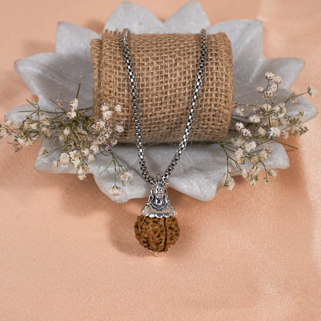 Prinjal Jewellers Adiyogi Pendant (8 Mukhi Nepali Rudraksha) With Chain - view 2