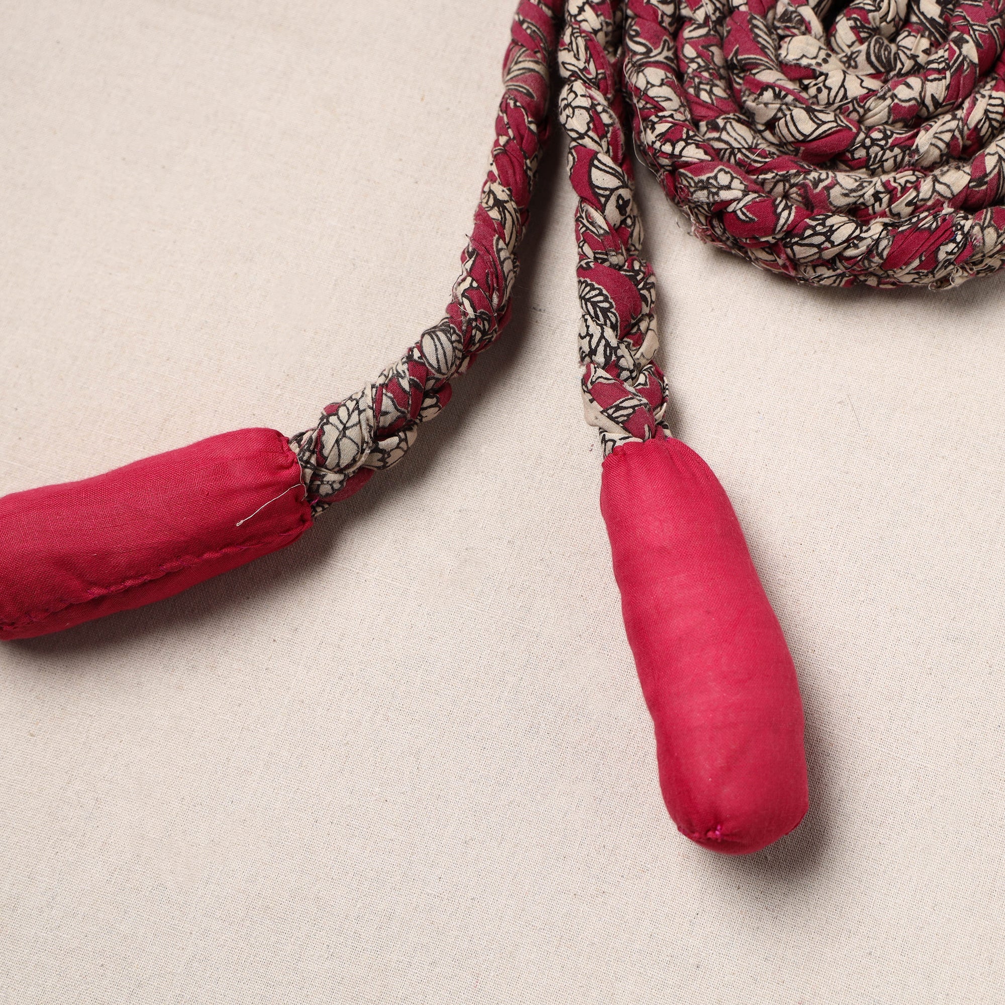 NOORI BAZAR Handmade Upcycled Fabric Skipping Rope 08 - view 3