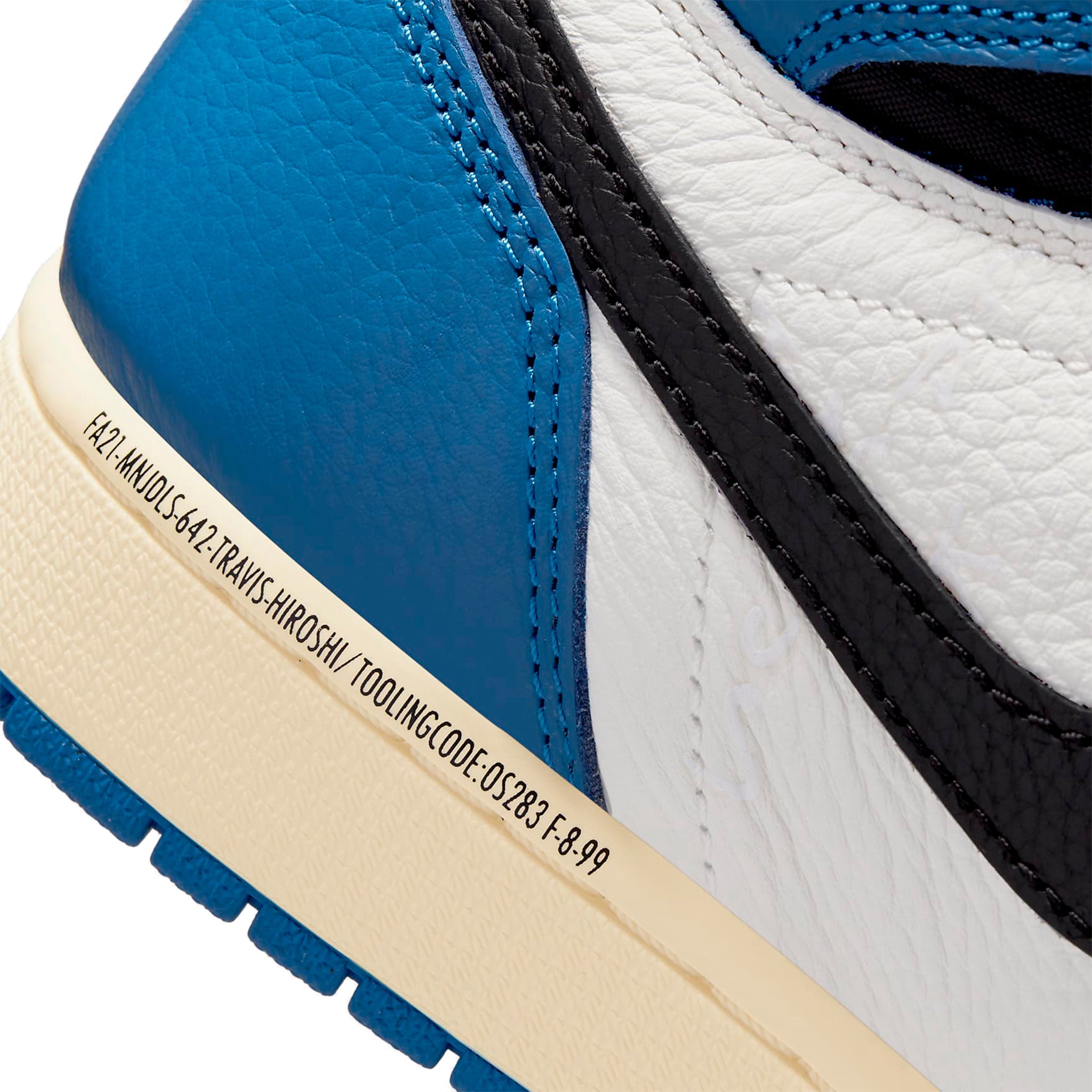 Travis Scott x Air Jordan 1 High OG SP Fragment Design - view 11