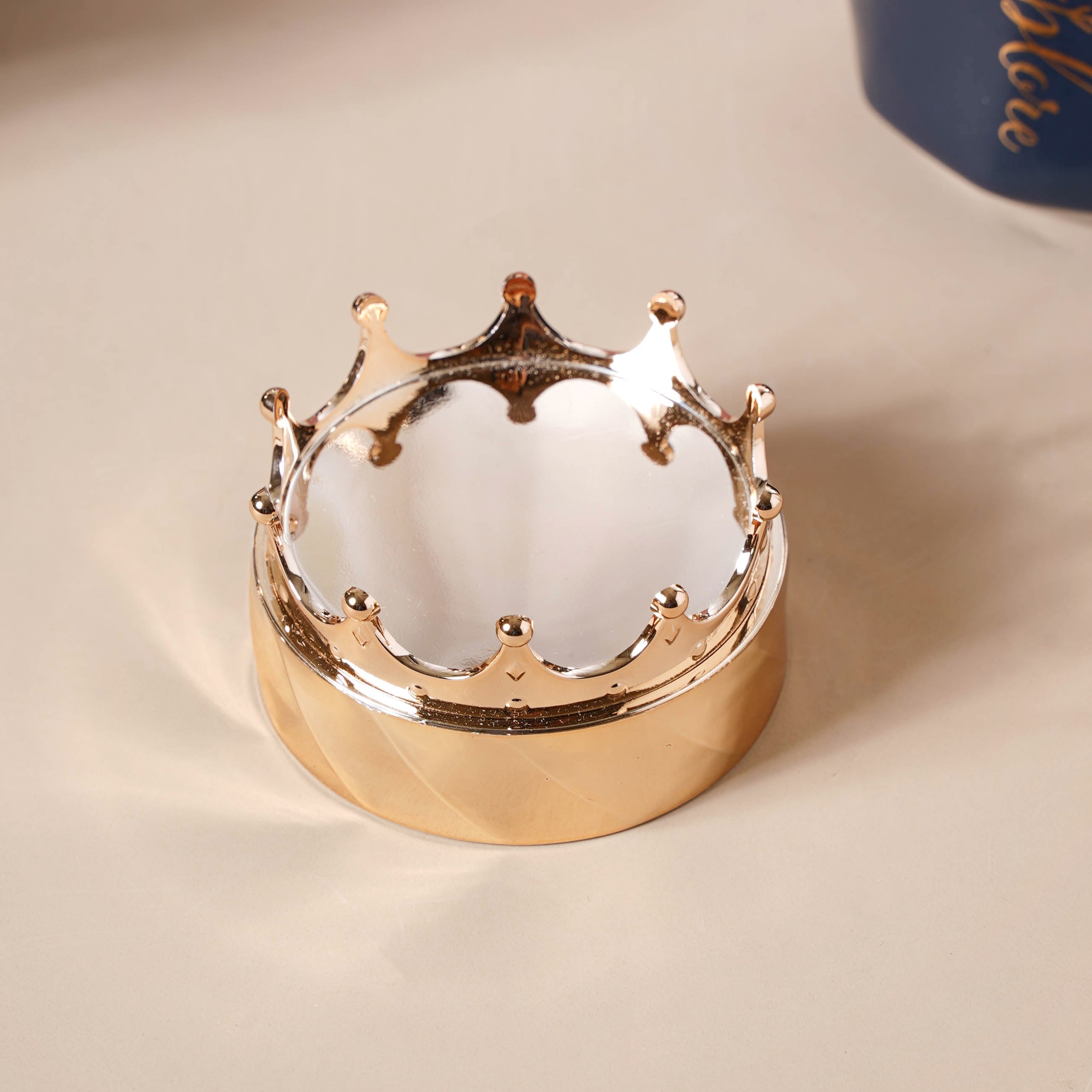 Nestasia Mug With A Crown Lid - view 18