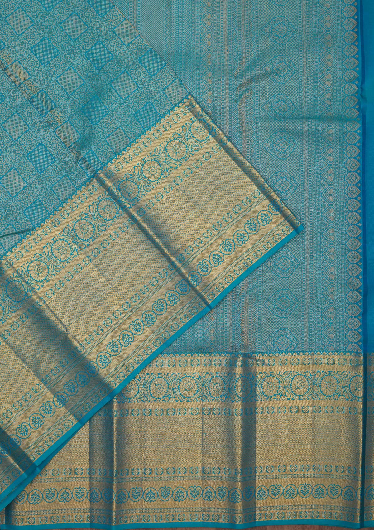 Koskii Turquoise Blue Zariwork Pure Silk Saree - view 3