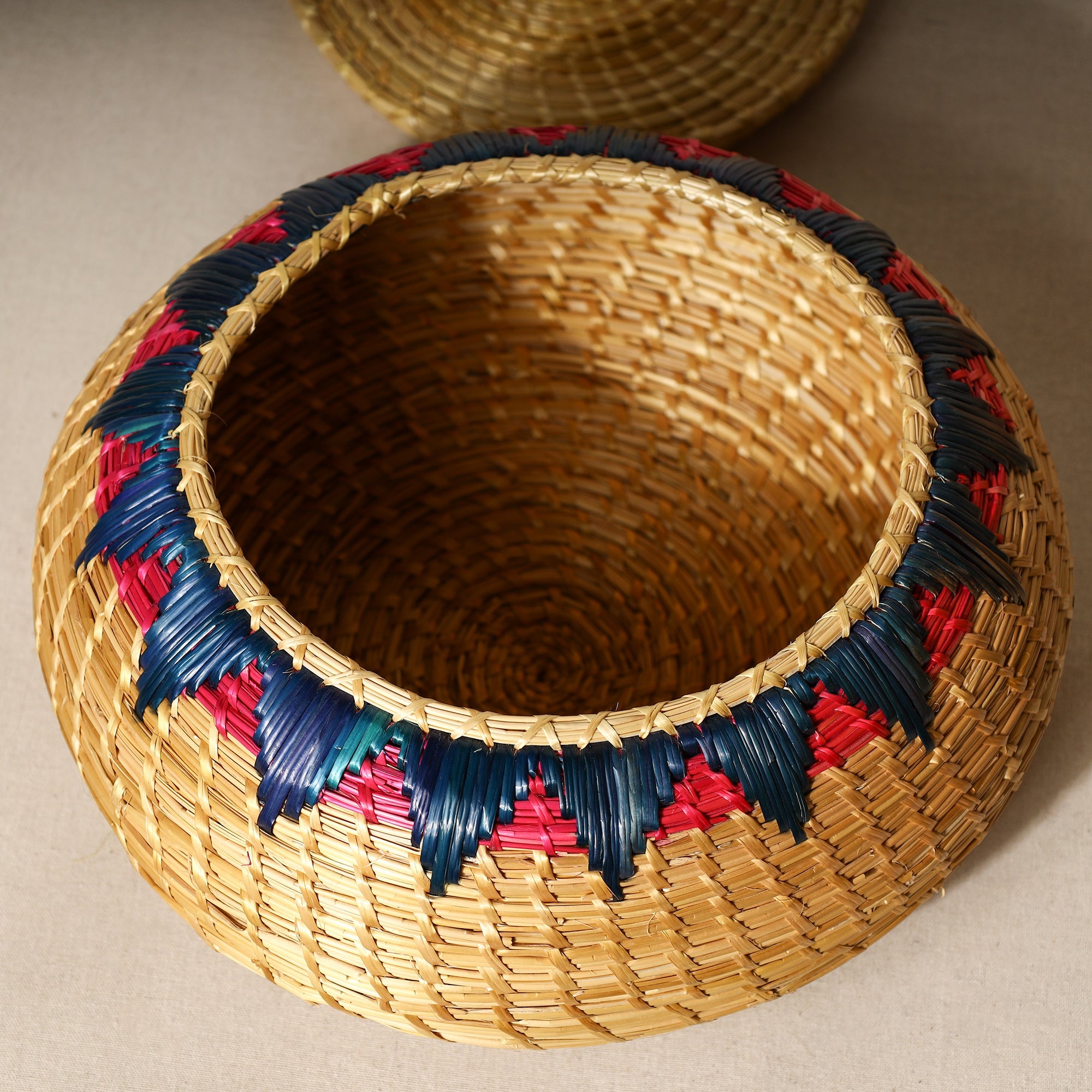 ITOKRI CRAFTS INITIATIVE Beige - Handmade Sikki Grass Multipurpose Basket with Lid (Big) - view 5