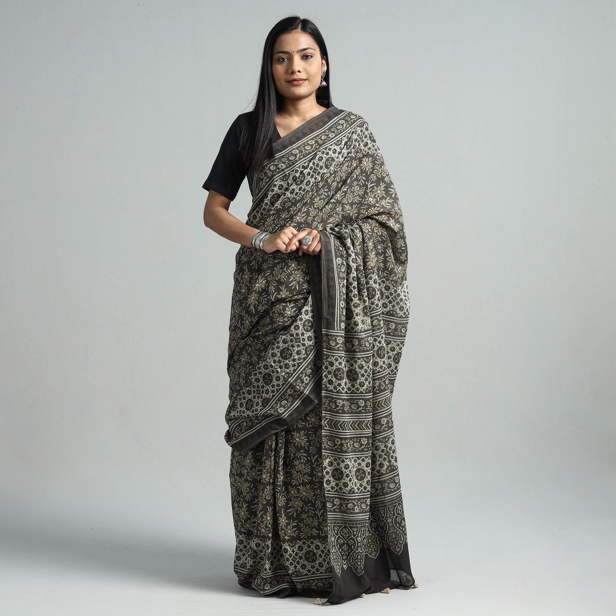 KACHCHH JI CHHAAP Brown - Natural Dyed Block Print Mul Cotton Ajrakh Saree