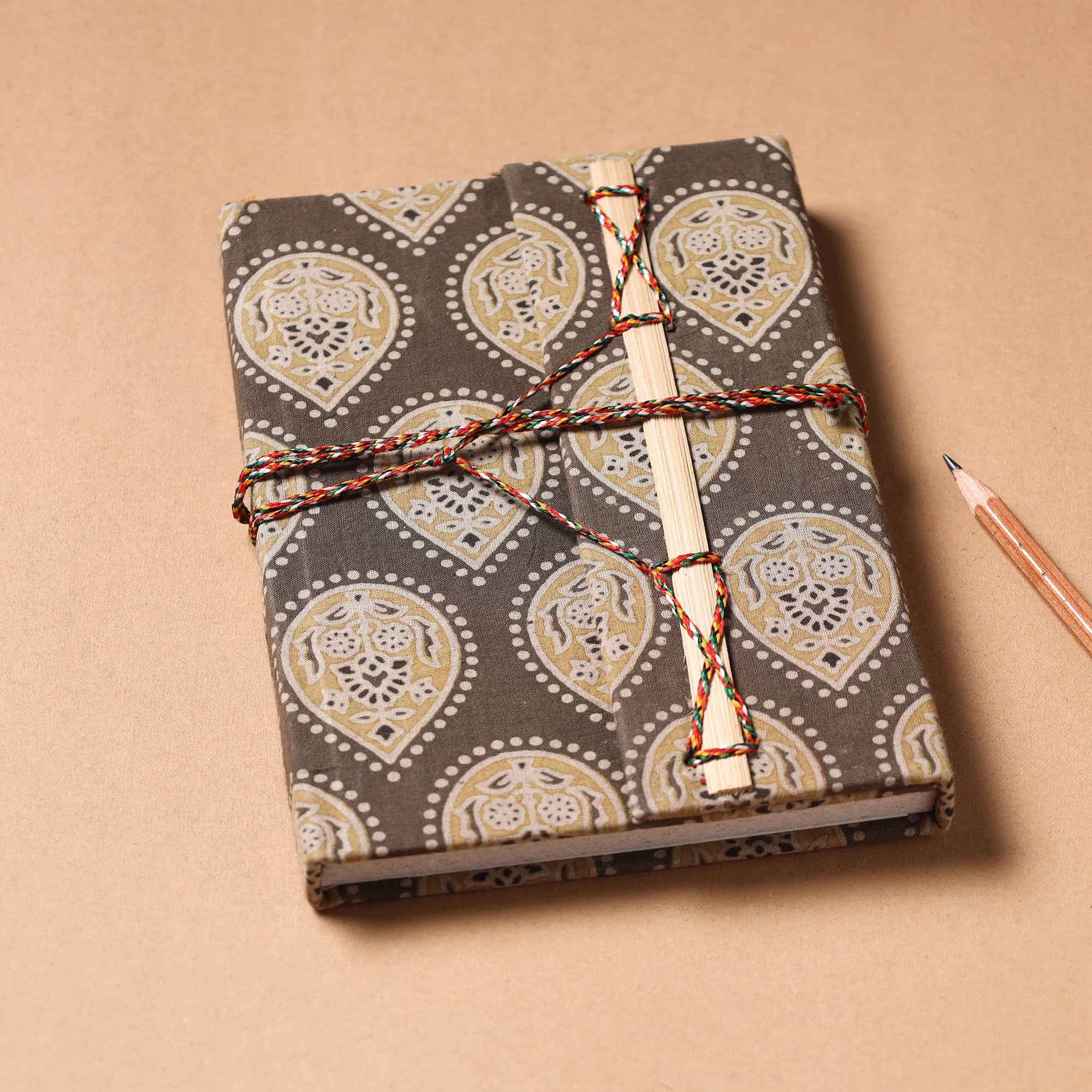 TARAGRAM Brown - Bagru Fabric Cover Handmade Paper Notebook with Thread Lock