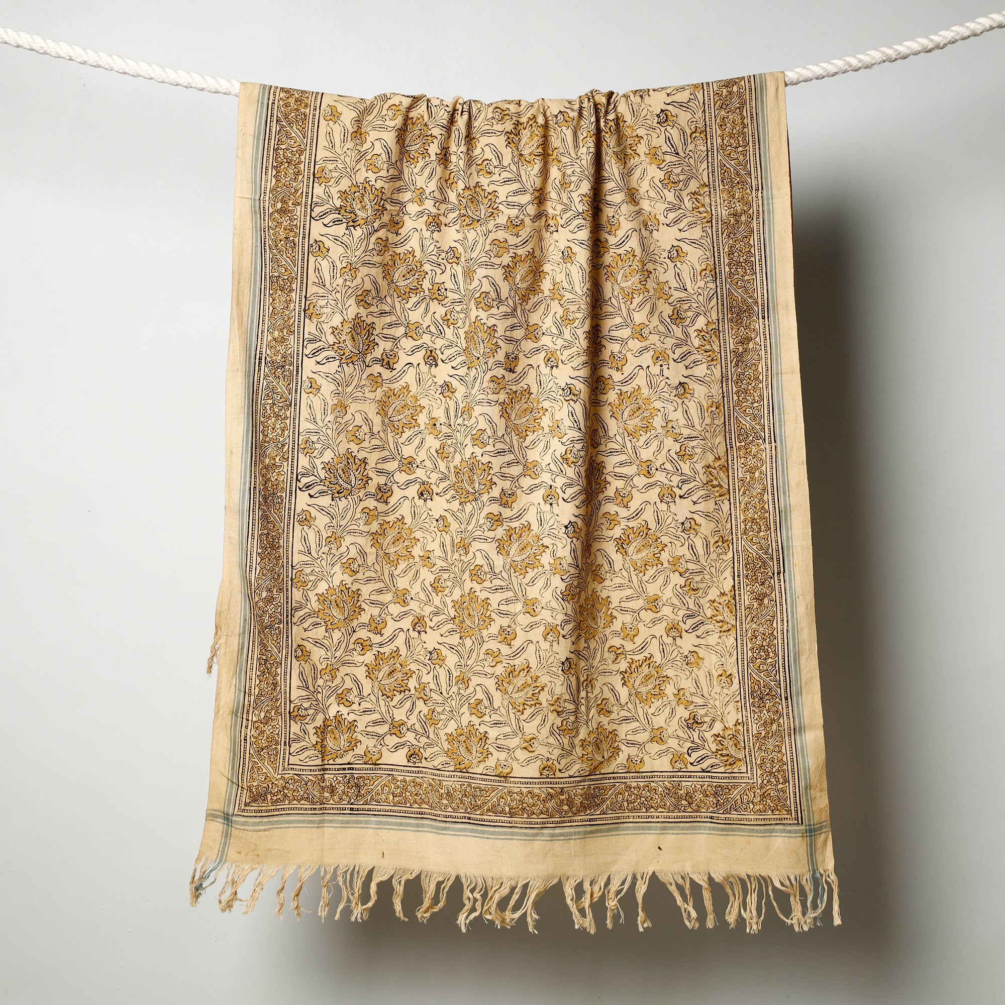 PITCHUKA SRINIVAS KALAMKARI PEDANA Beige - Pedana Kalamkari Block Printed Handloom Cotton Towel - view 2
