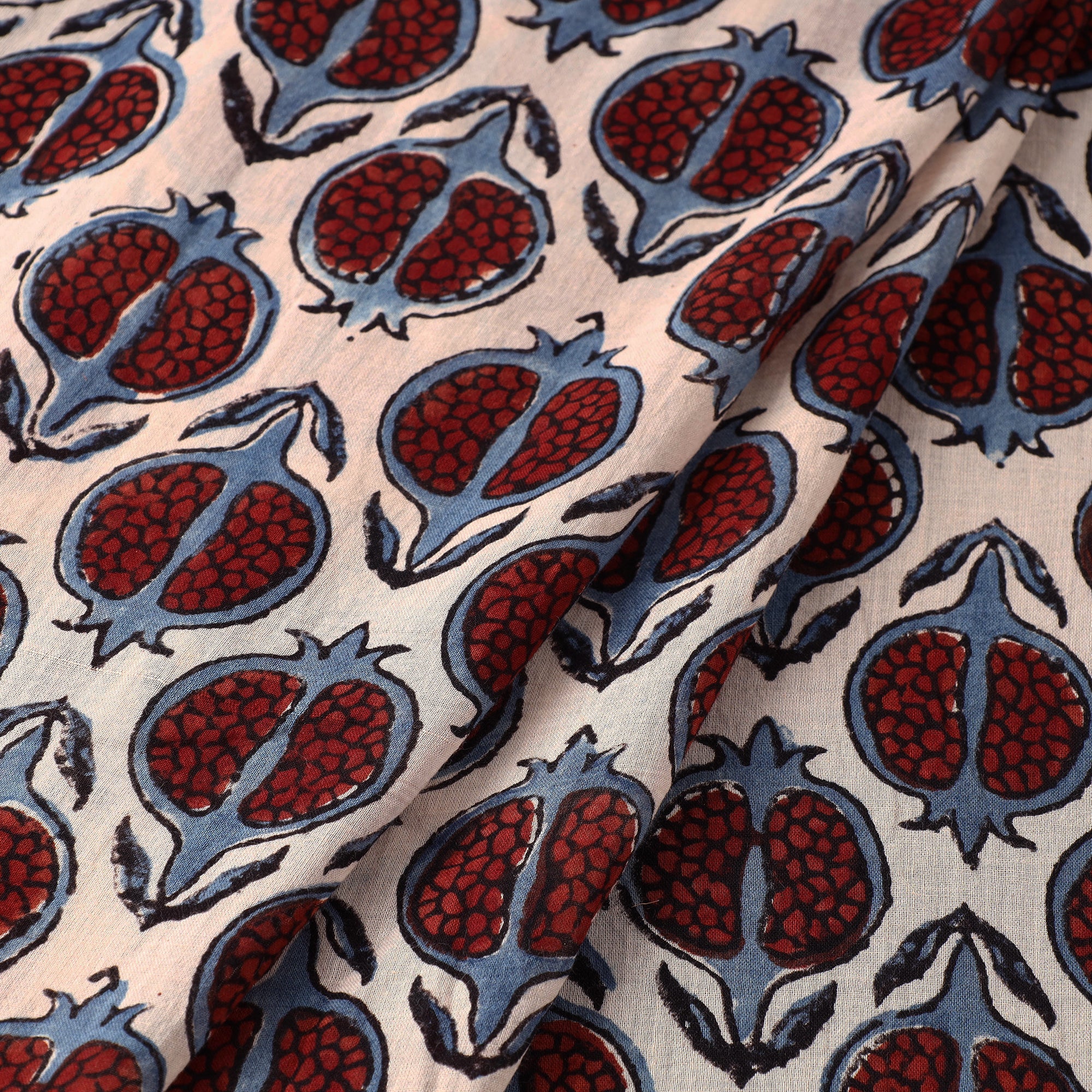 AJRAKH BY SUFIYAN ISMAIL KHATRI Beige - Ajrakh Hand Block Printed Mul Cotton Fabric 01 - view 2