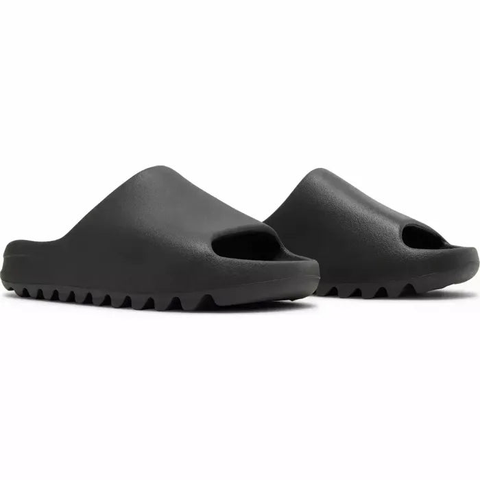 HYPE ELIXIR Yeezy Slides 'Onyx' - view 2