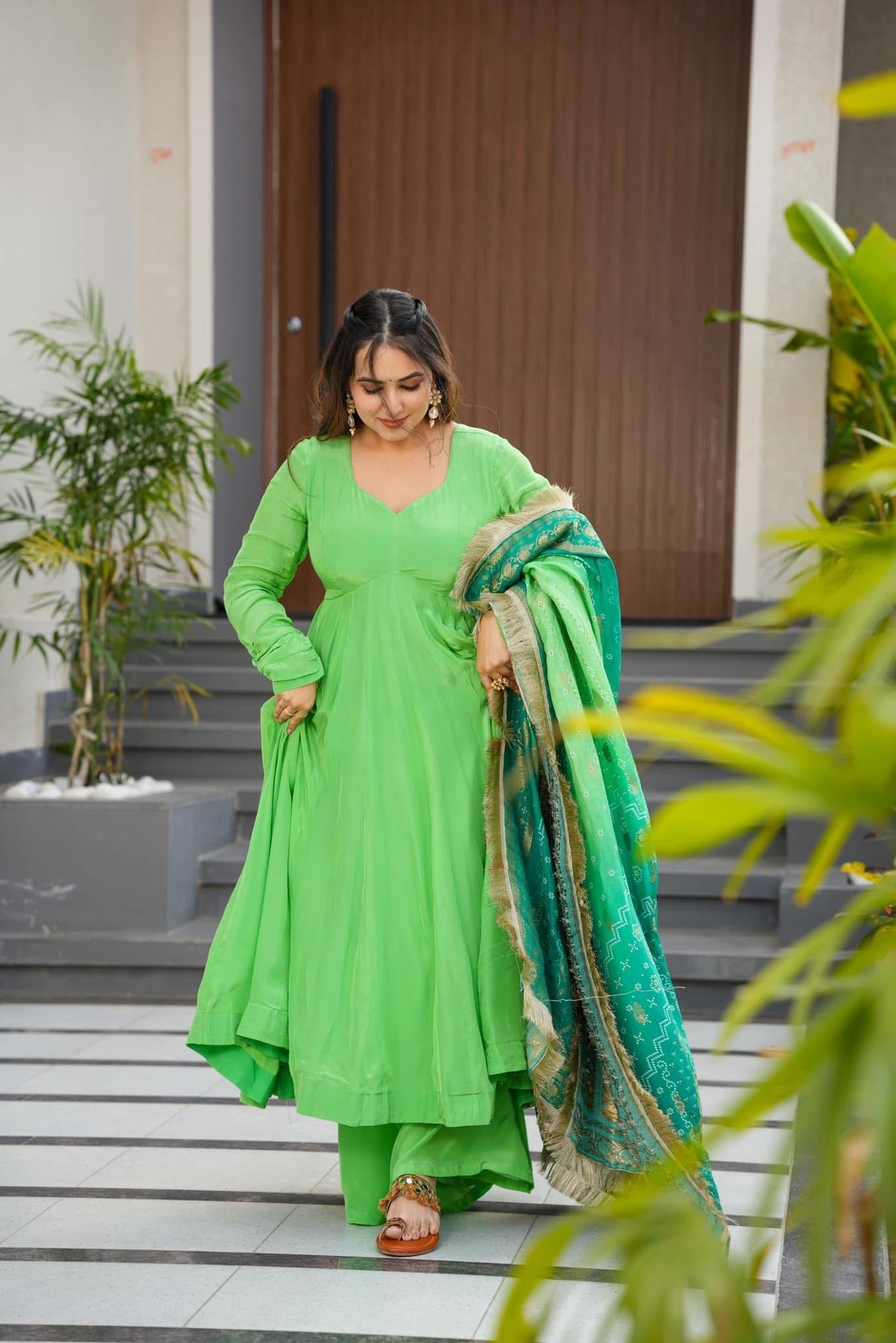 Idaho-o Zainab green crepe suit set - view 4
