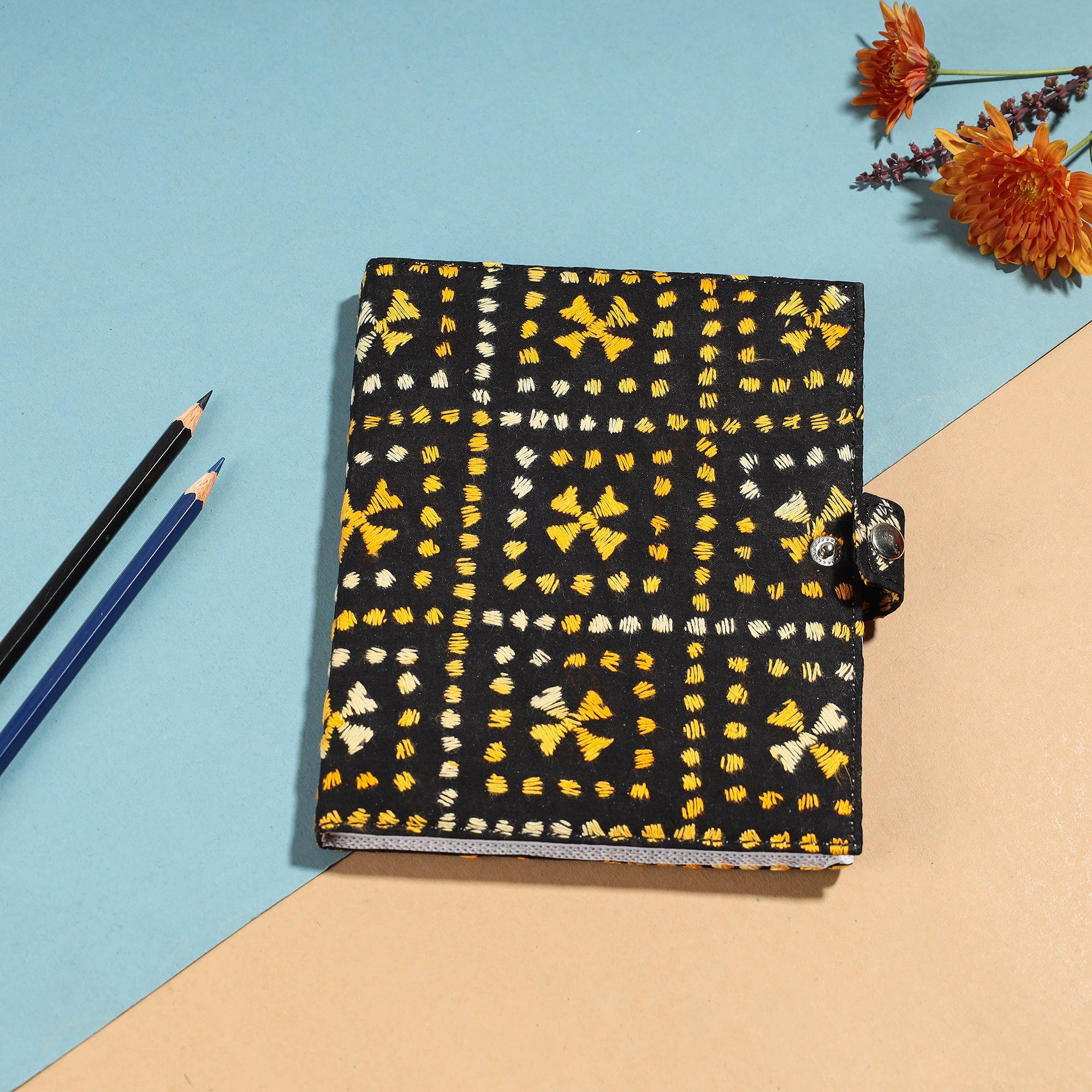 ASALKAAR Bengal Kantha Work Handcrafted Notepad (7 x 6 in) - view 3