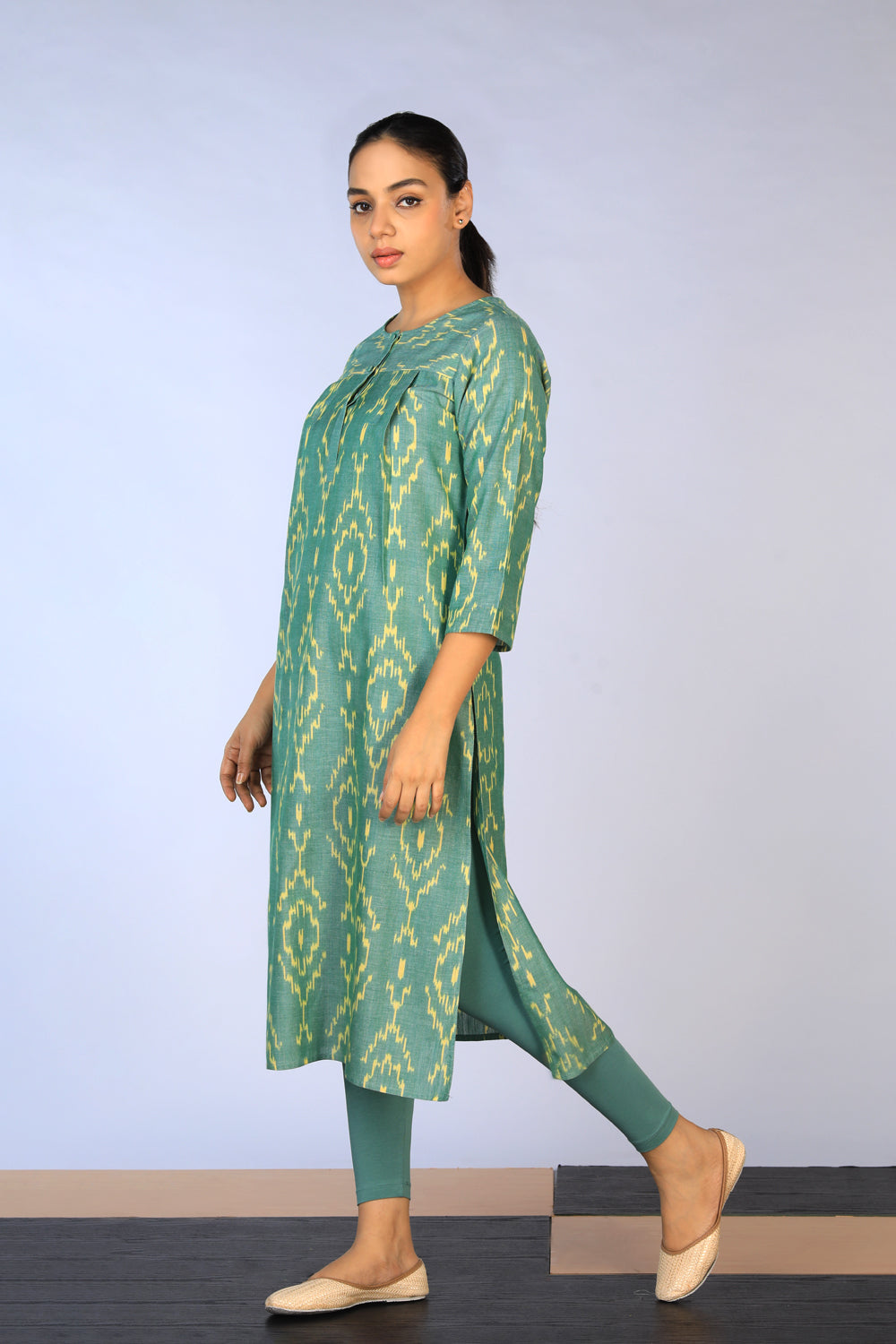 Kalanjali Ethnics Handwoven cotton Pochampally Ikat kurti - view 4