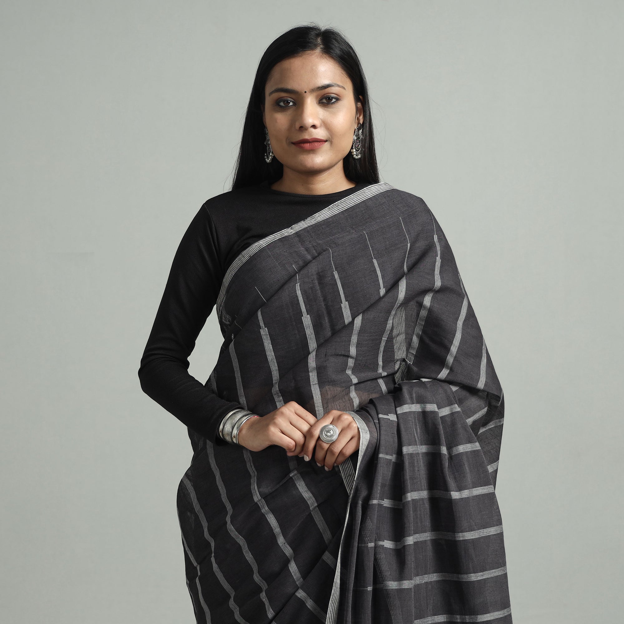 CREYO Black - Godavari Jamdani Cotton Handspun Handloom Saree - view 2