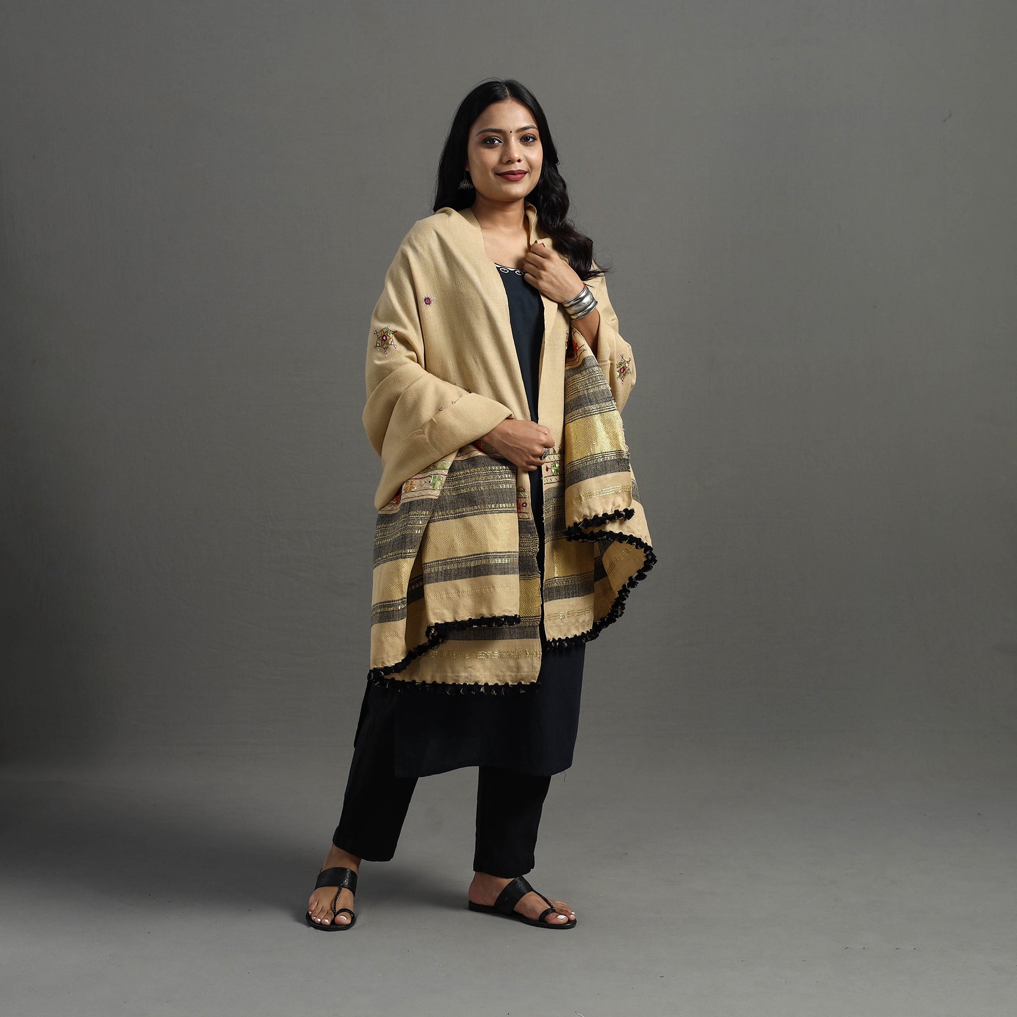 VANKAR BHIMJI KANJI Beige - Kutch Neran Hand Embroidery Mirror Work Woollen Shawl 75