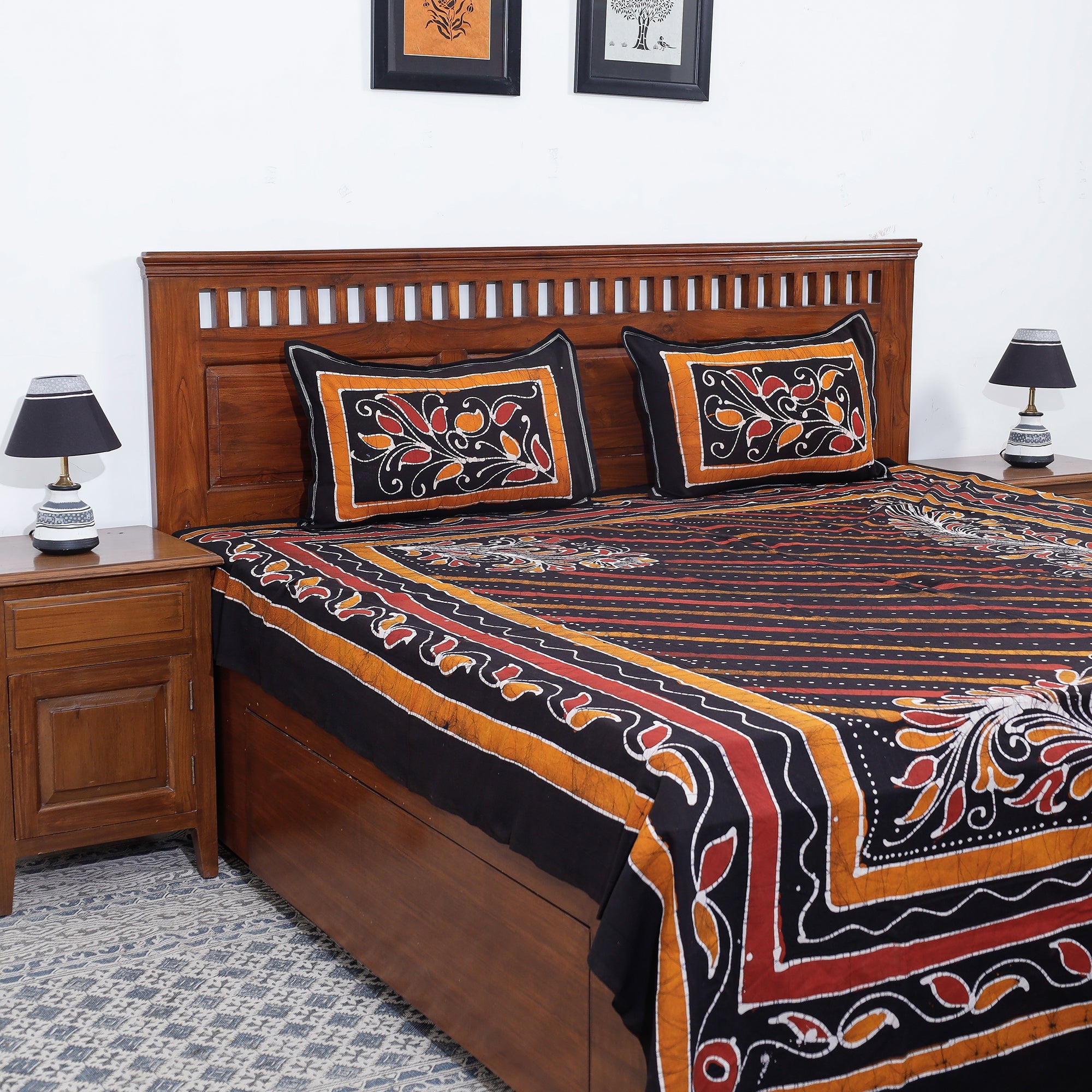 KACHCHH JI CHHAAP Black - Hand Batik Printed Cotton Double Bed Cover with Pillow Covers (104 x 90 in)