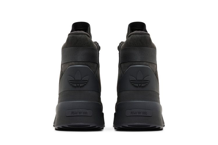 Yeezy adidas Fear of God Athletics Los Angeles Hikers Carbon - view 6