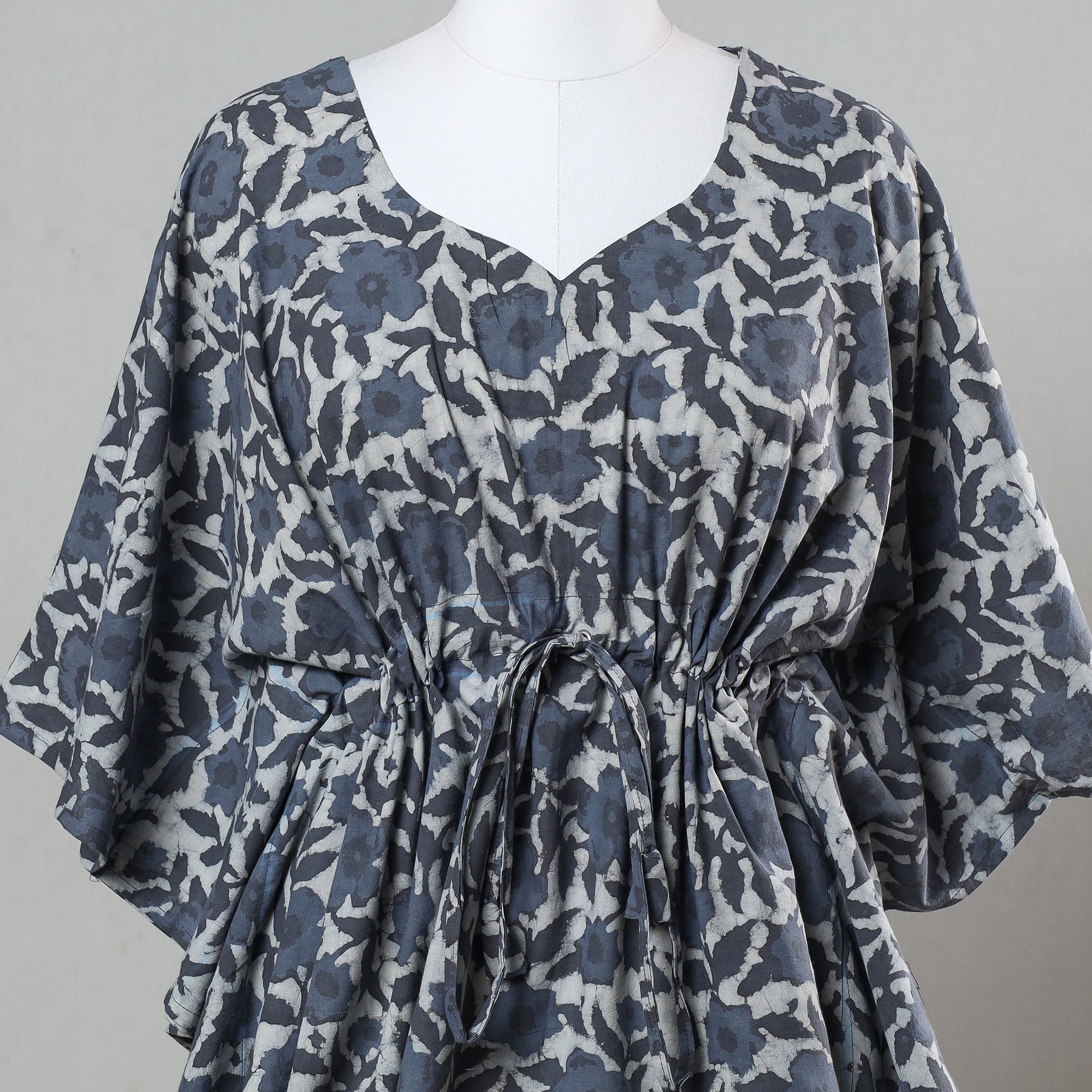 ITOKRI CASUALS Blue - Bagru Block Printed Cotton Kaftan with Tie-Up Waist (Short) - view 2